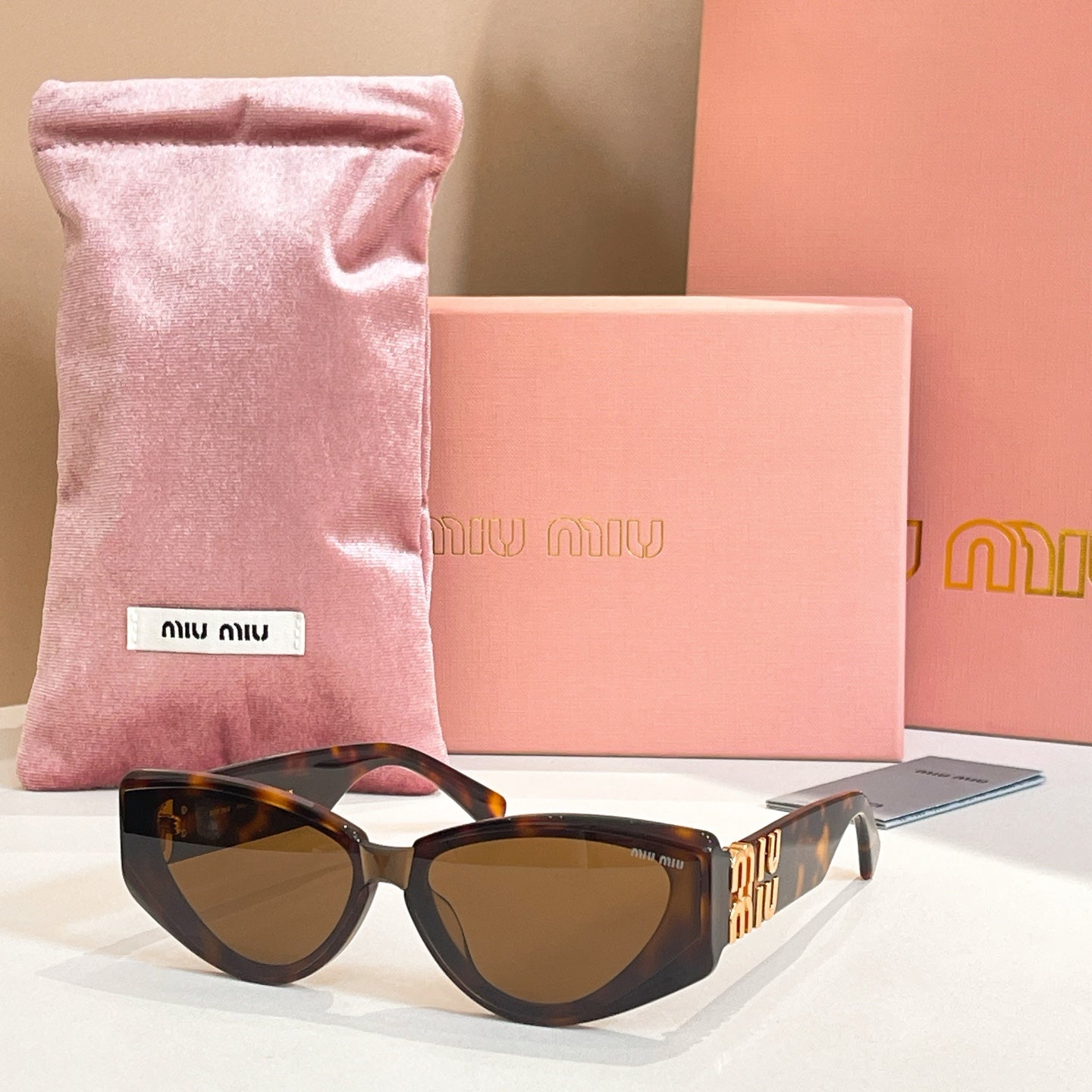 Miumiu Sunglasses 679514