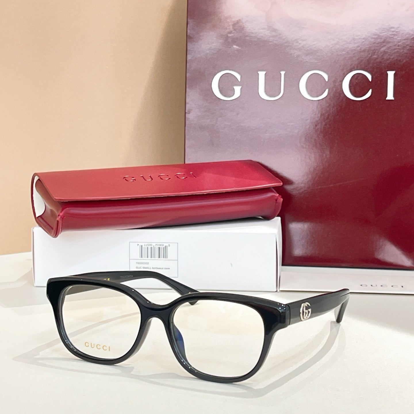Gucci Sunglasses 686099