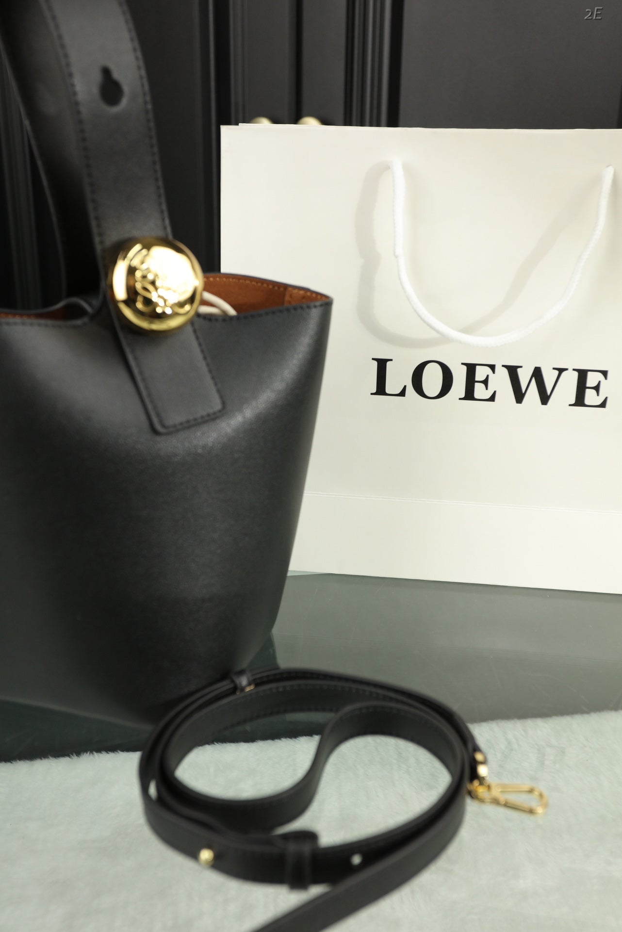 Loew Puzzle Fold Tote Iblack Shiny Calfskin