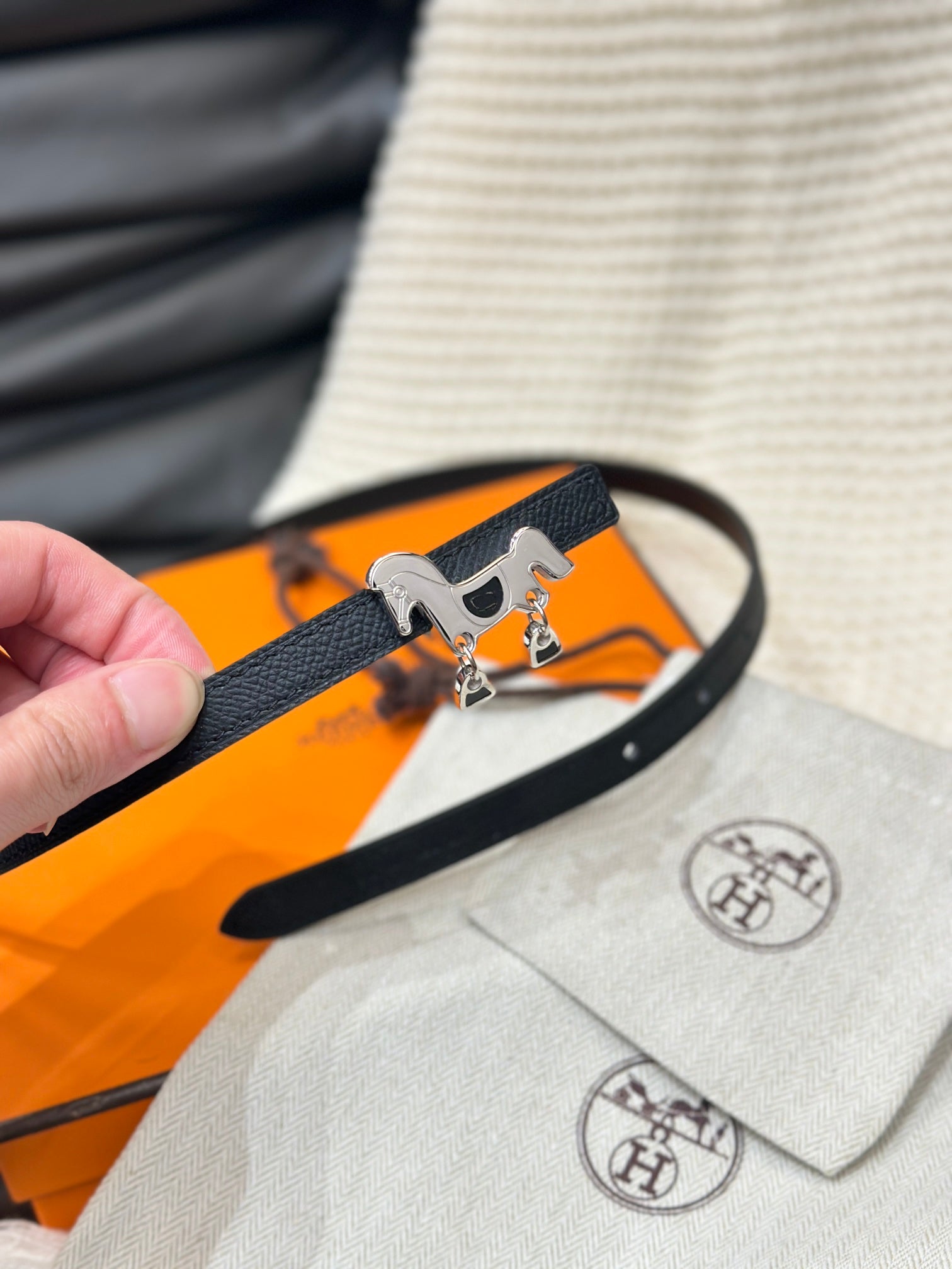 Hm Roulis Silver Buckle & Reversible Black Leather Strap 13Mm