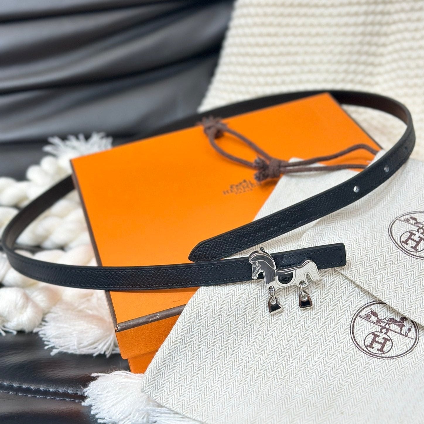 Hm Roulis Silver Buckle & Reversible Black Leather Strap 13Mm