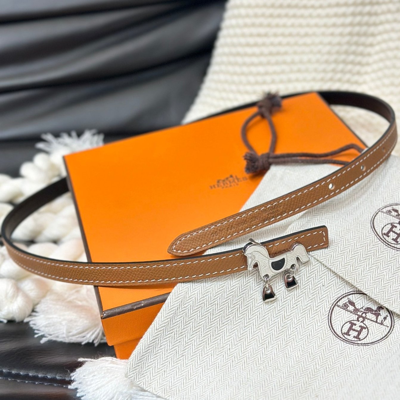 Hm Roulis Silver Buckle & Reversible Tan Brown Leather Strap 13Mm