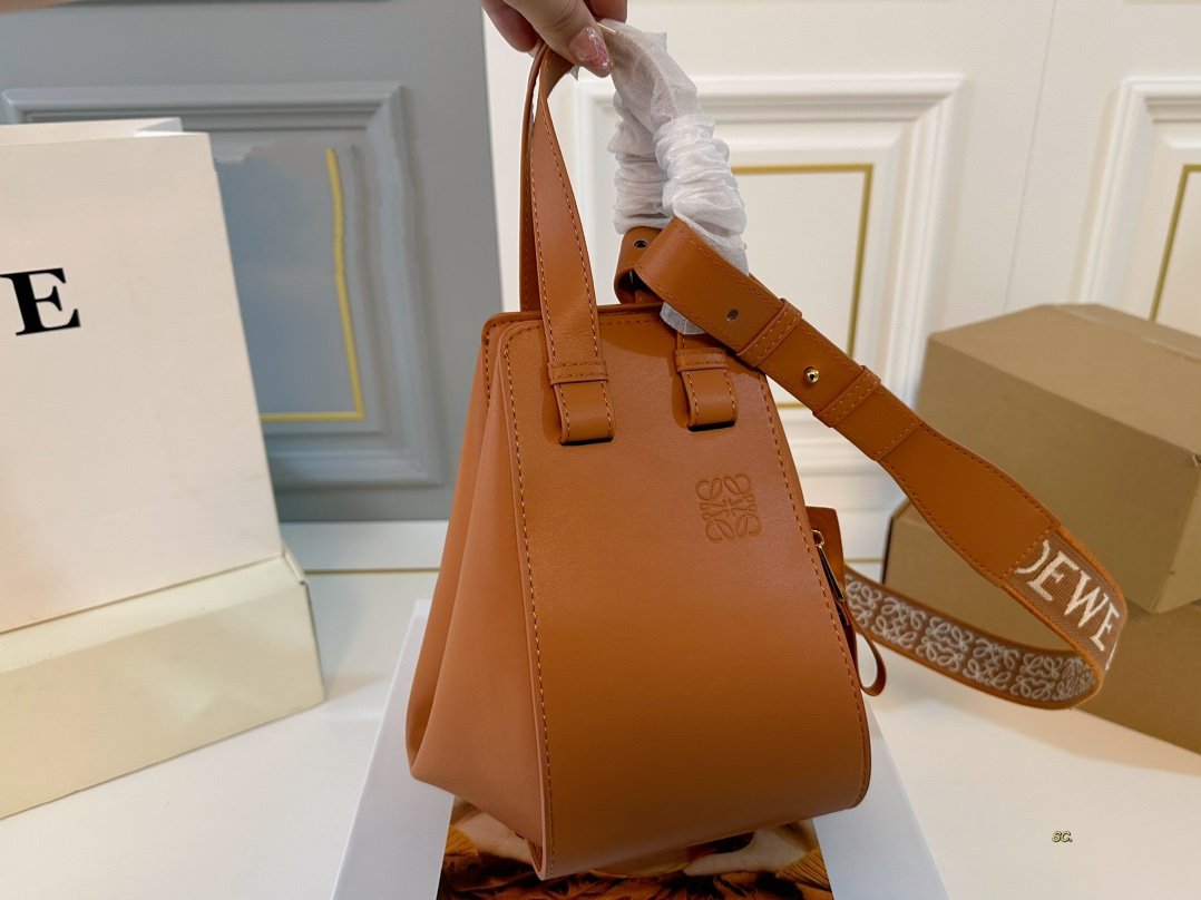 Loew Puzzle Fold Tote Iblack Shiny Calfskin