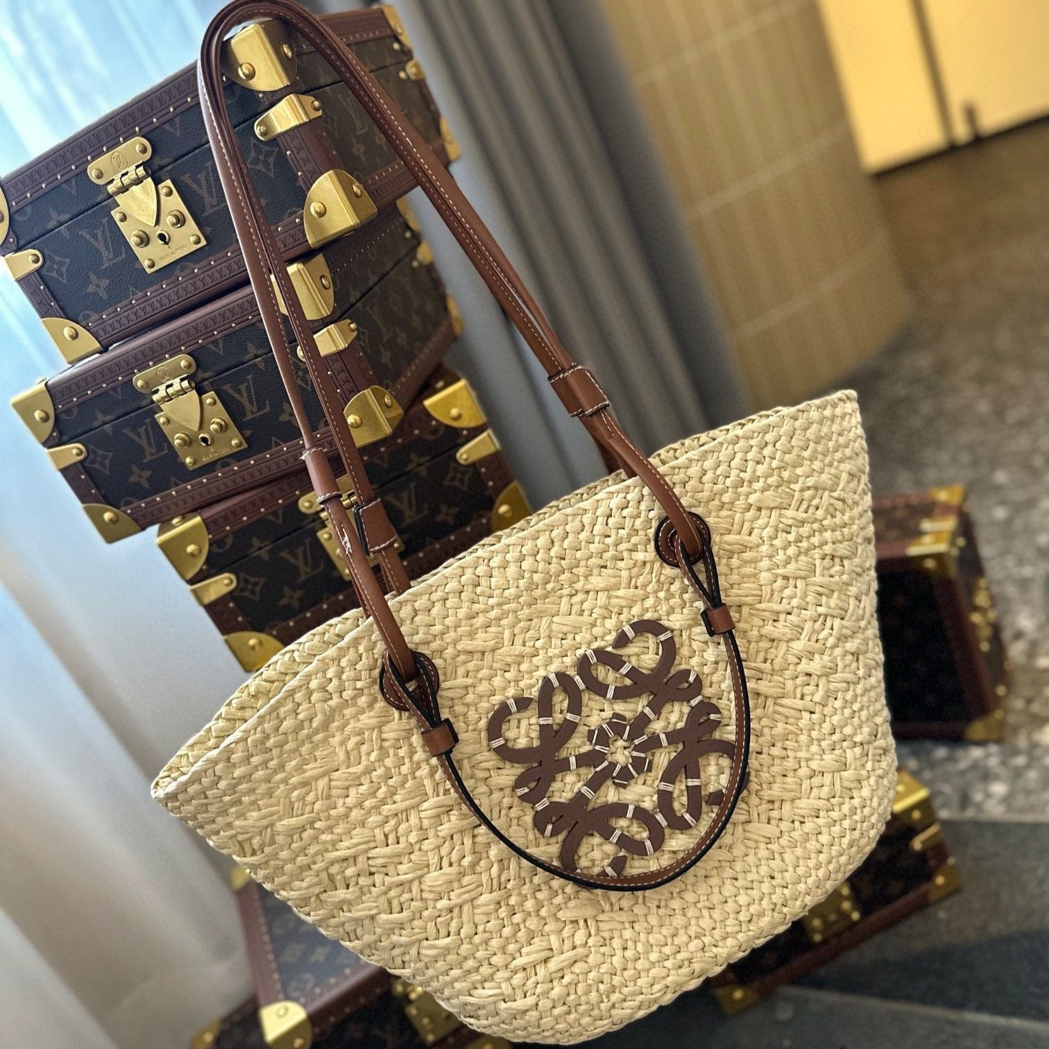 Loew Puzzle Fold Tote Iblack Shiny Calfskin