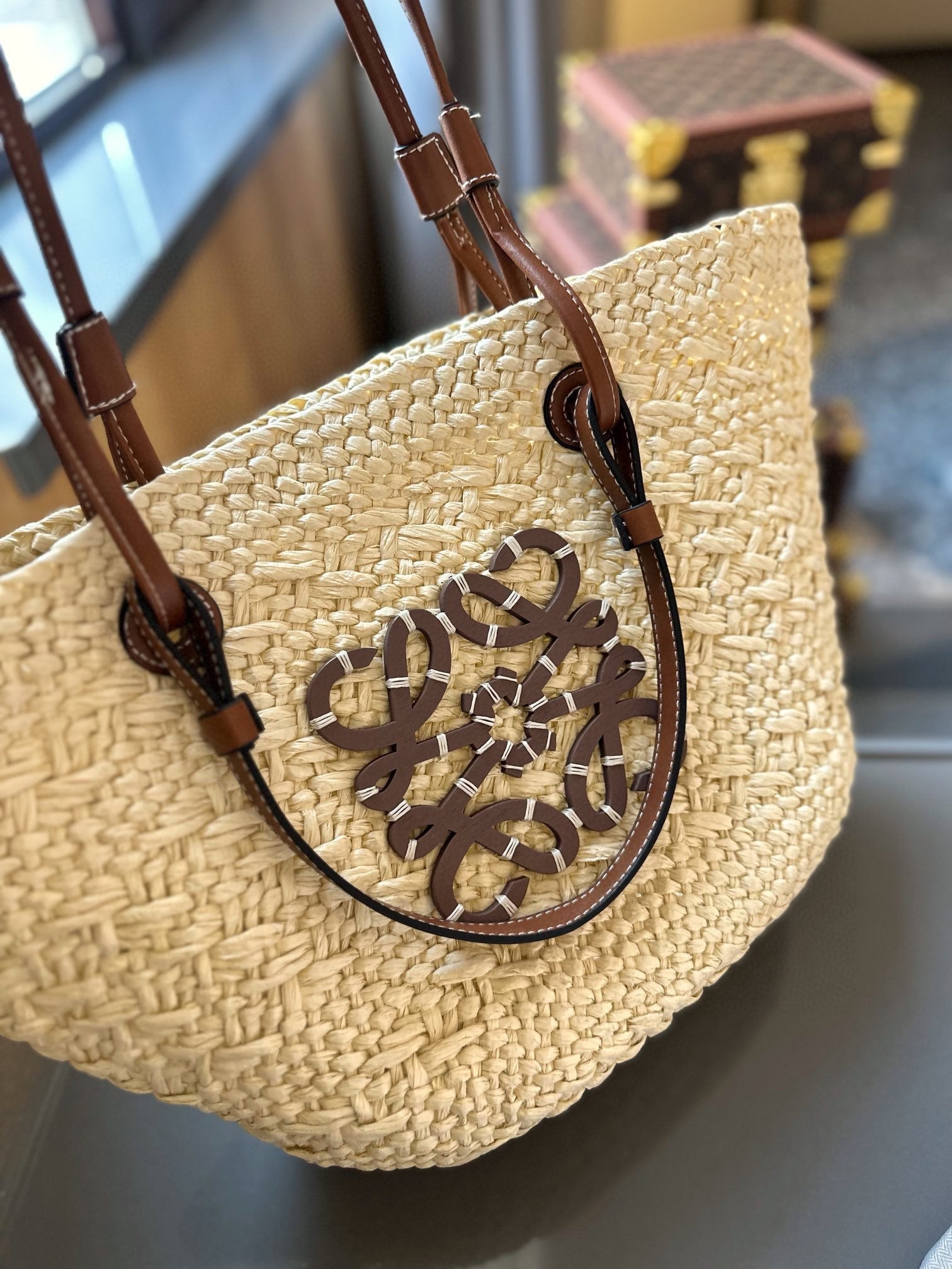 Loew Puzzle Fold Tote Iblack Shiny Calfskin