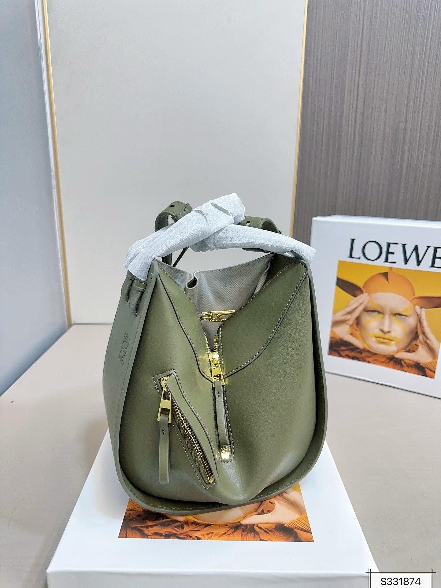 Loew Puzzle Fold Tote Iblack Shiny Calfskin