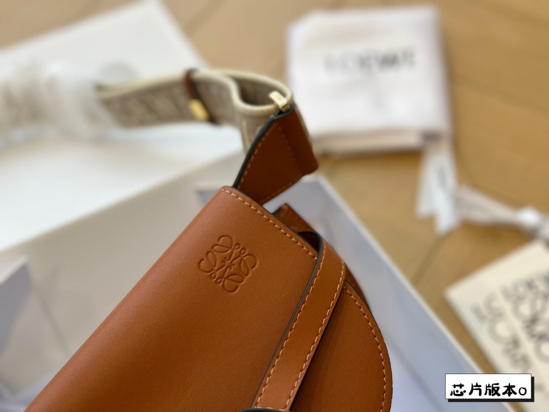 Loew Puzzle Fold Tote Iblack Shiny Calfskin