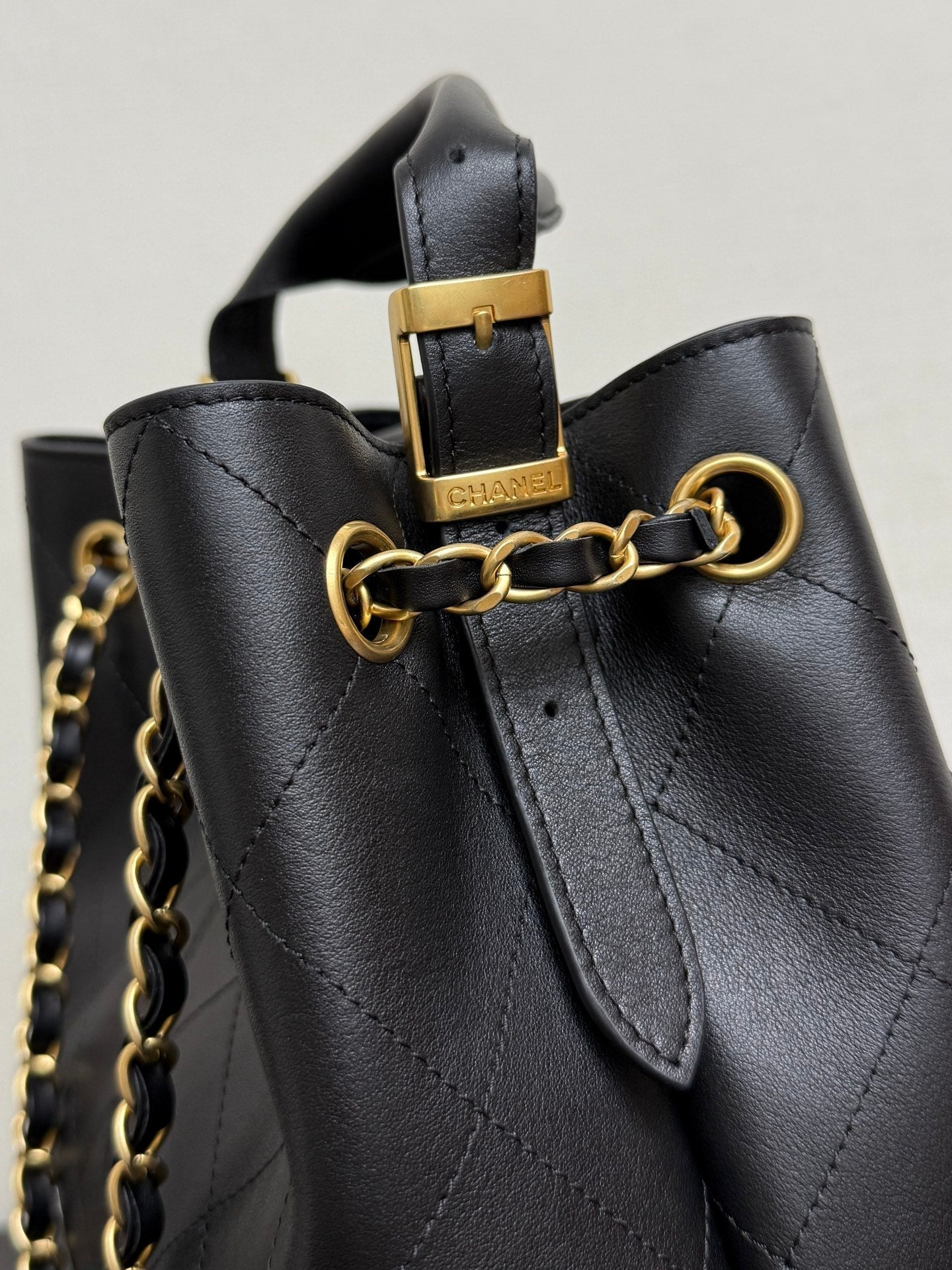 CC Large Tote 39 Light Beige Canvas Pearl Logo