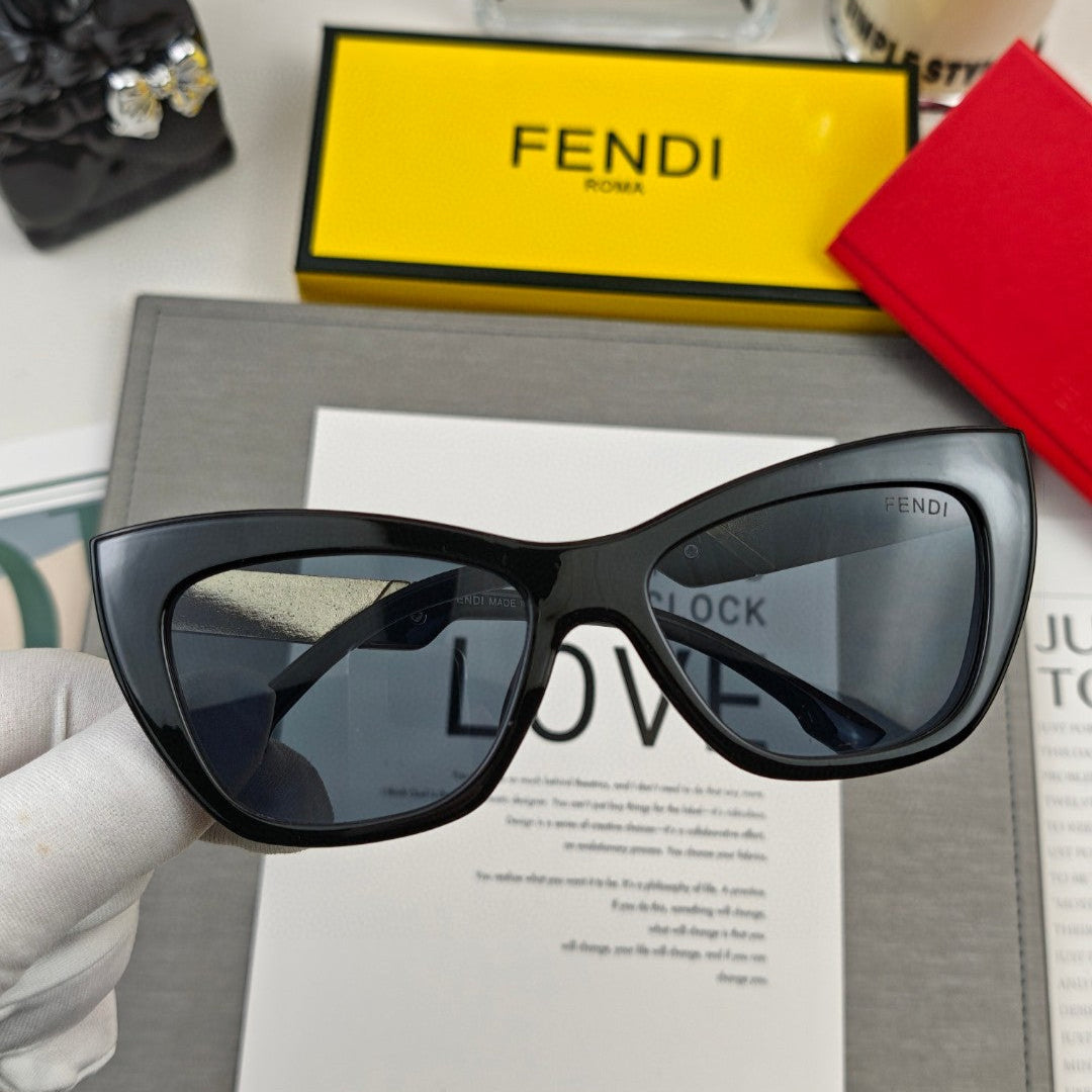 Ff Diamonds Cat-Eye Frame Sunglasses 58002 In Acetate