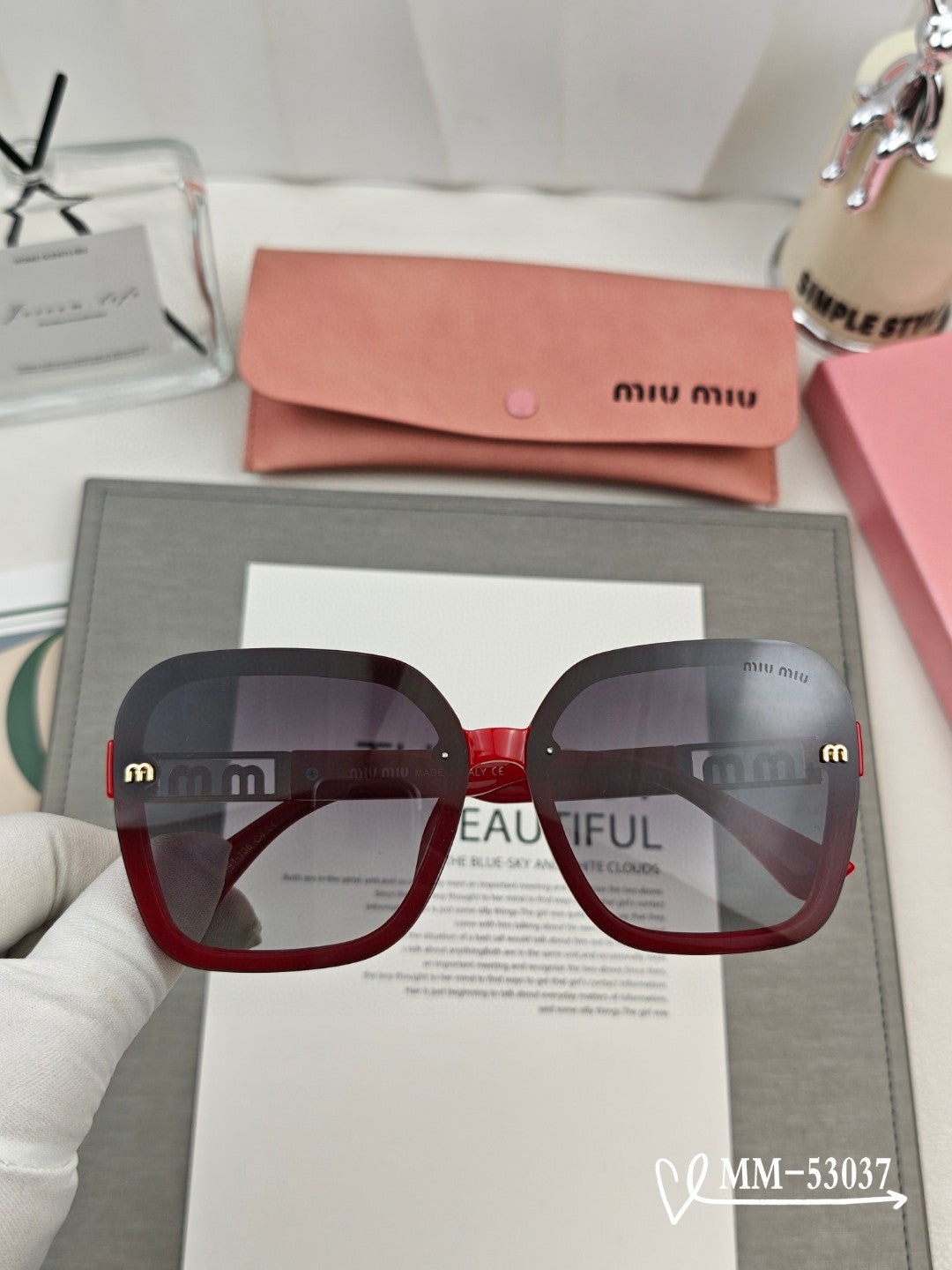 Miumiu Sunglasses 559558