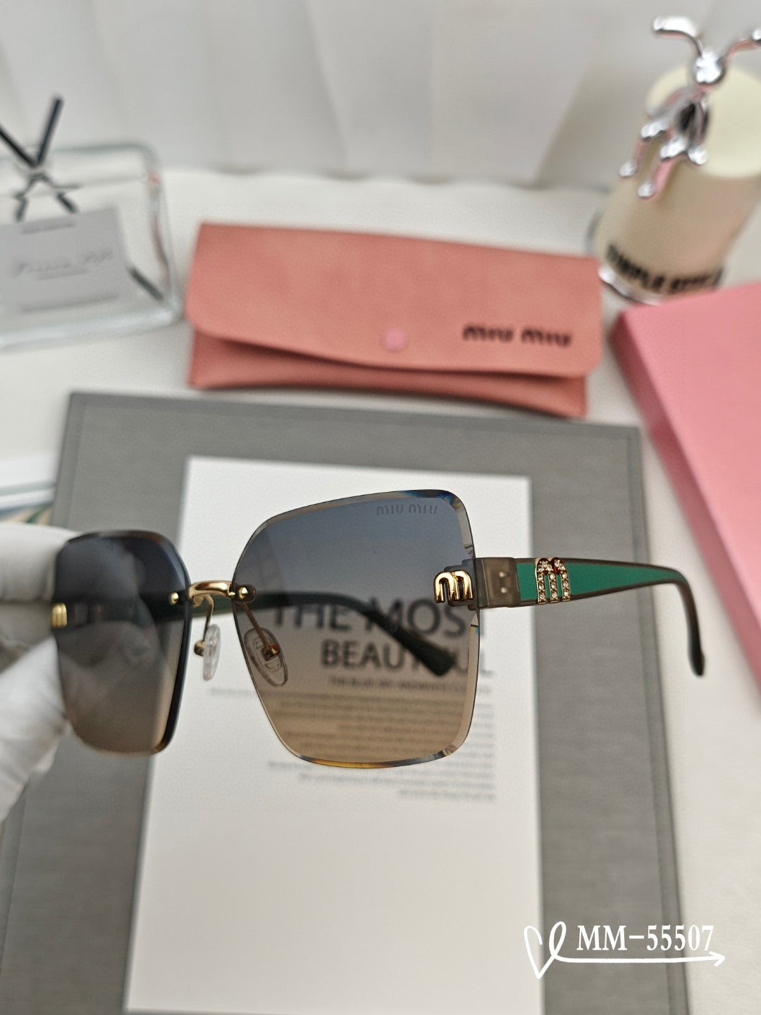 Miumiu Sunglasses 559560