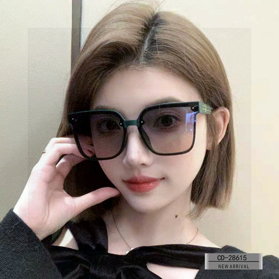 Montaigne Square Sunglass 28615 In Acetate