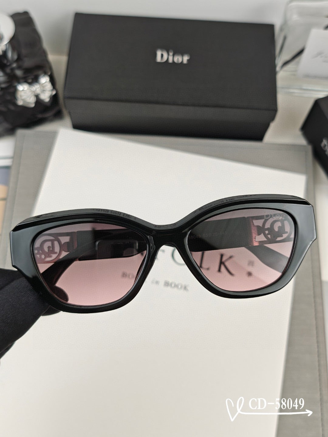 Cat Eye Sunglass 58049 In Acetate