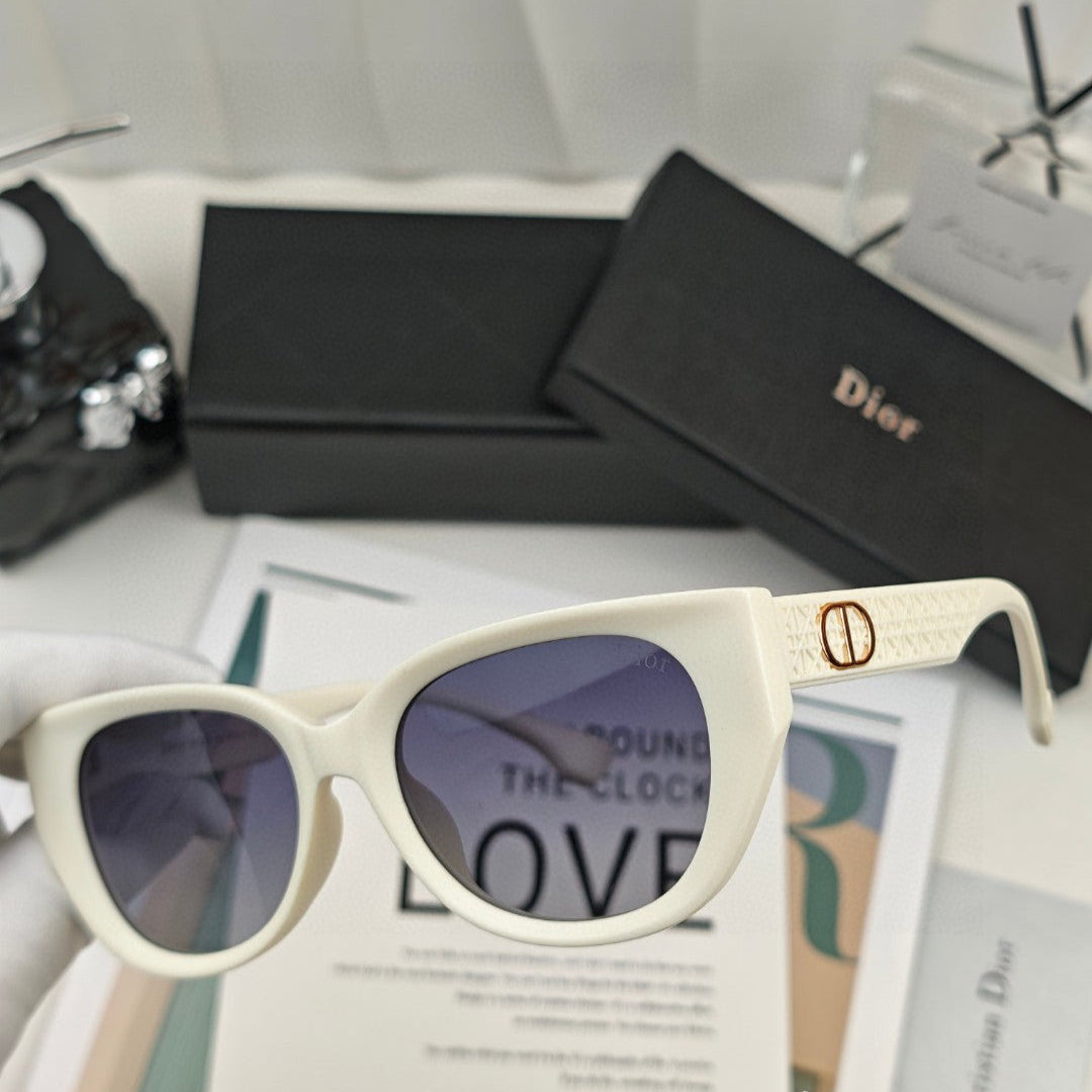 Montaigne Sunglass 55119 In Acetate