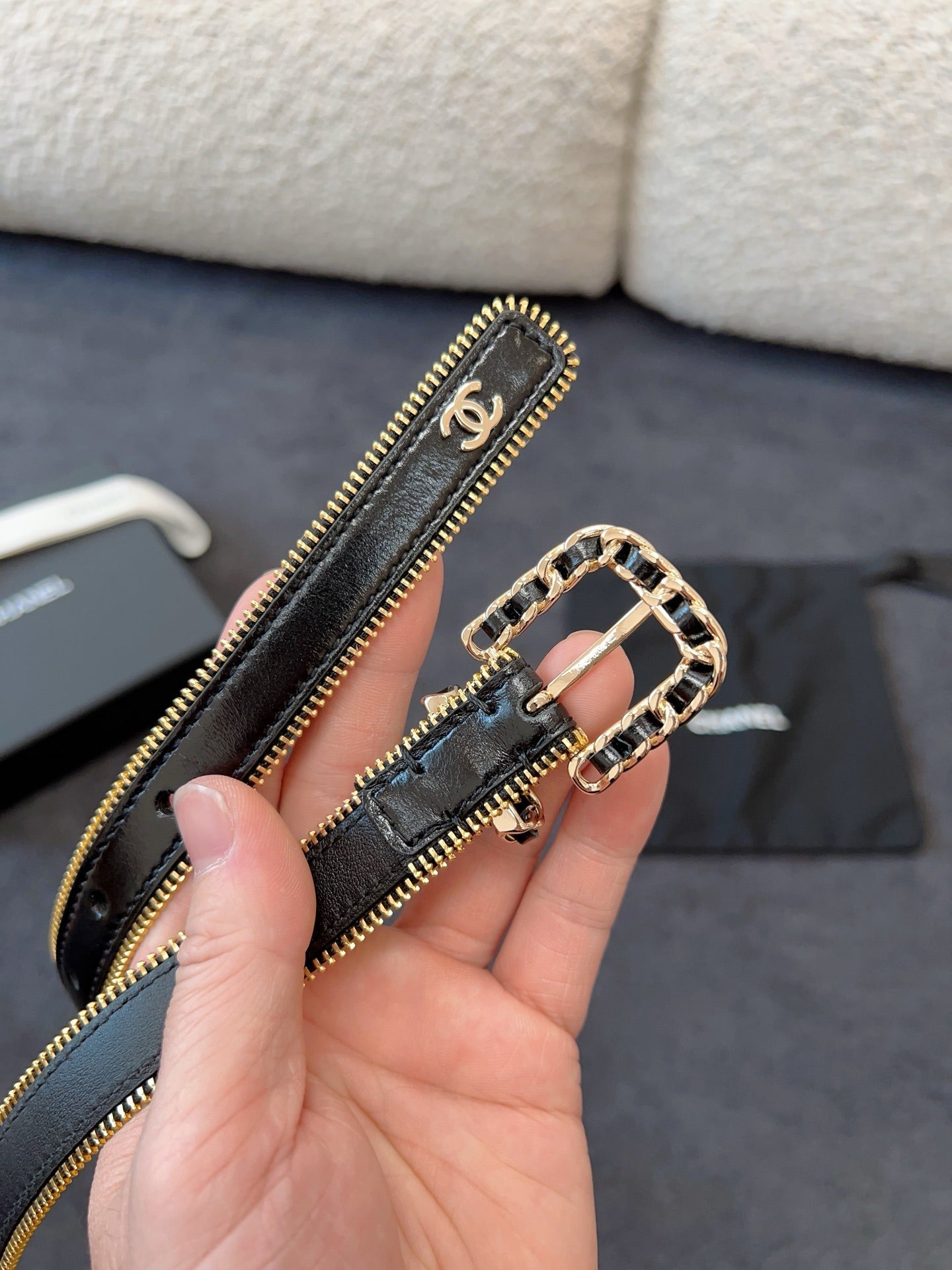 Belt 20Mm In Black Calfskin With Interwoven Chain Buckle Zipper In Trim Gold Hardware