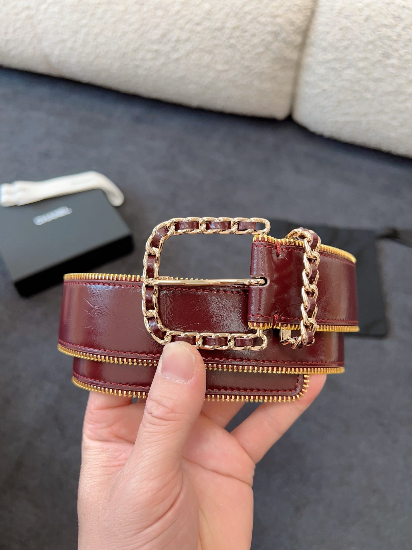 Belt 40Mm In Wine Red Calfskin With Interwoven Chain Buckle Zipper In Trim Gold Hardware