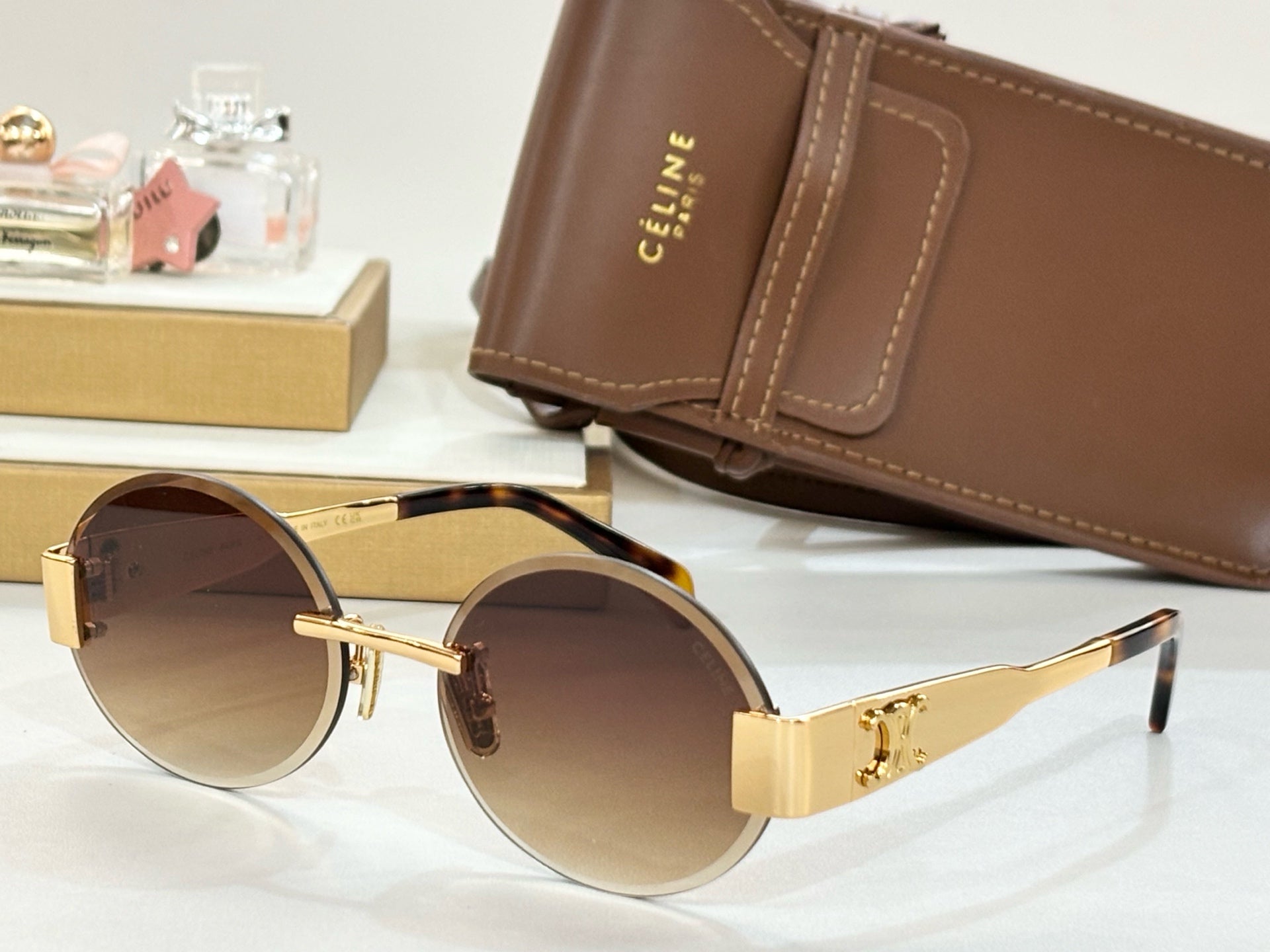 TRIOMPHE SUNGLASS CL42121U IN METAL
