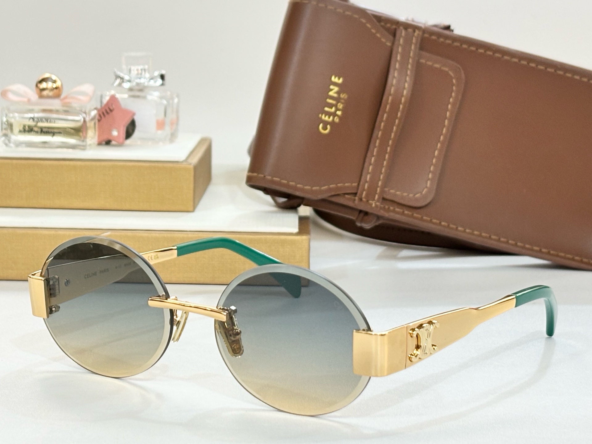 TRIOMPHE SUNGLASS CL42121U IN METAL