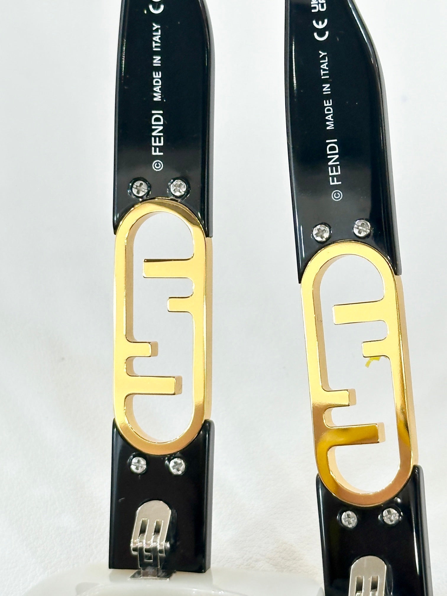 Diagonal Rectangular Frame Sunglasses Fe40182 In Acetate