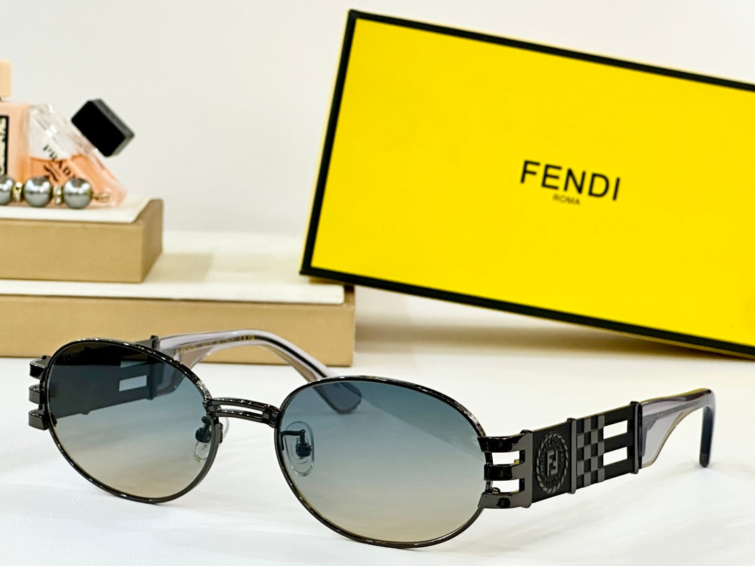 First Crystal Chunky Oval Frame Sunglasses 7078 In Metal