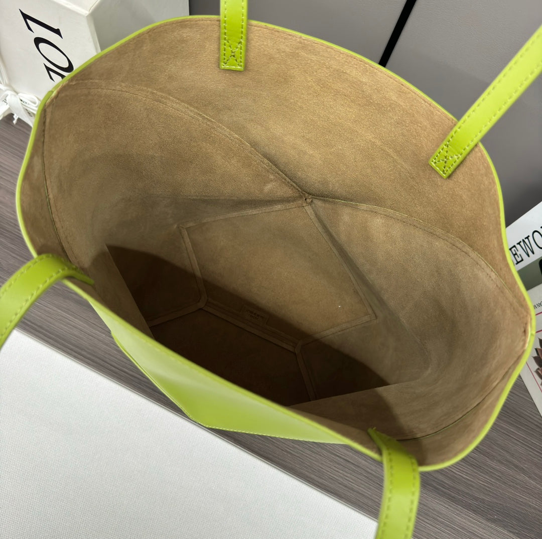 Loew Puzzle Fold Tote Iblack Shiny Calfskin