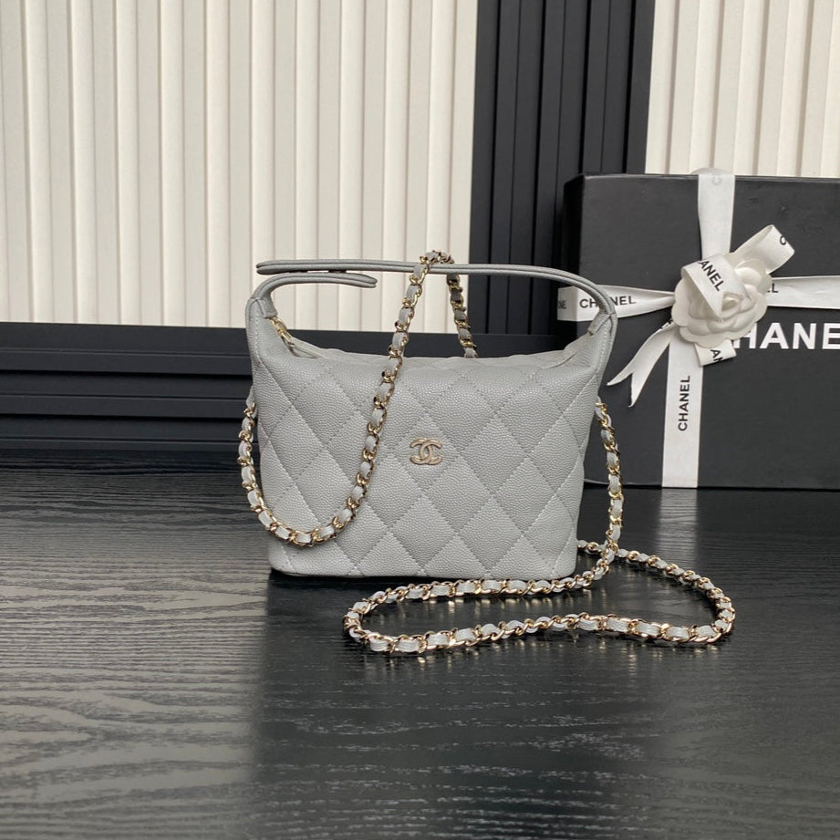 CC Large Tote 39 Light Beige Canvas Pearl Logo