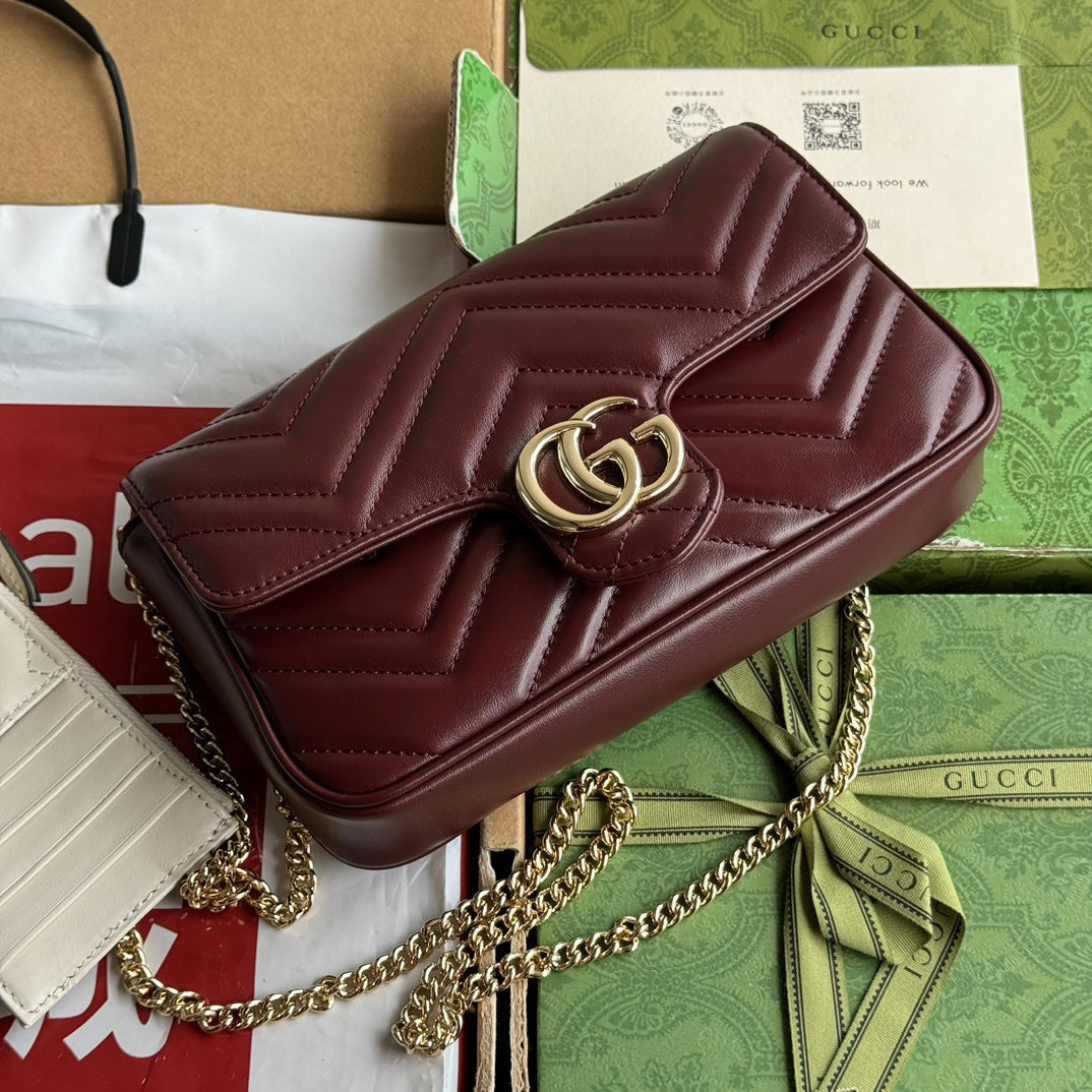 gg marmont 21cm cherry red calfskin gold hardware
