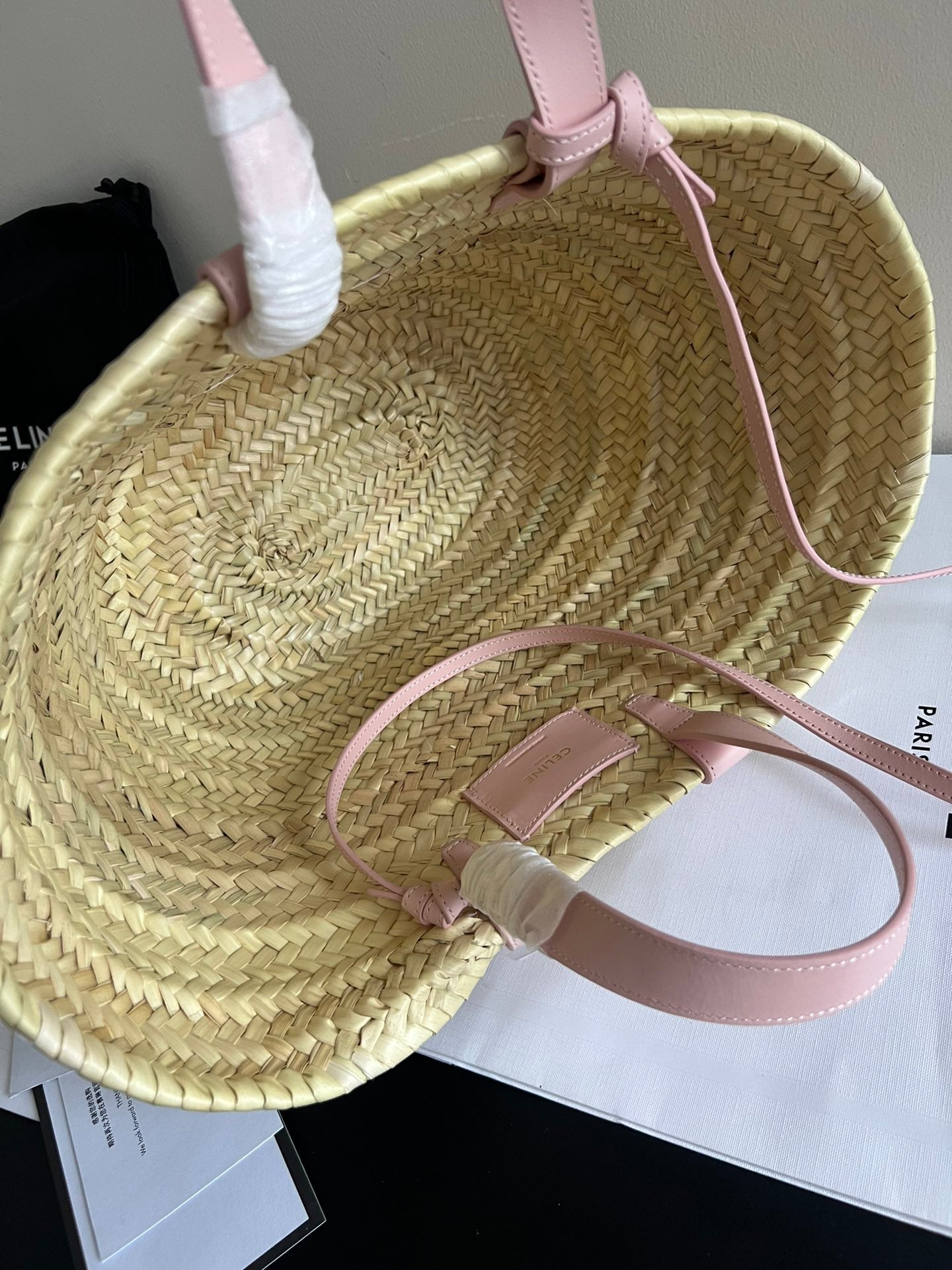 medium classic panier 25cm raffia and tan calfskin