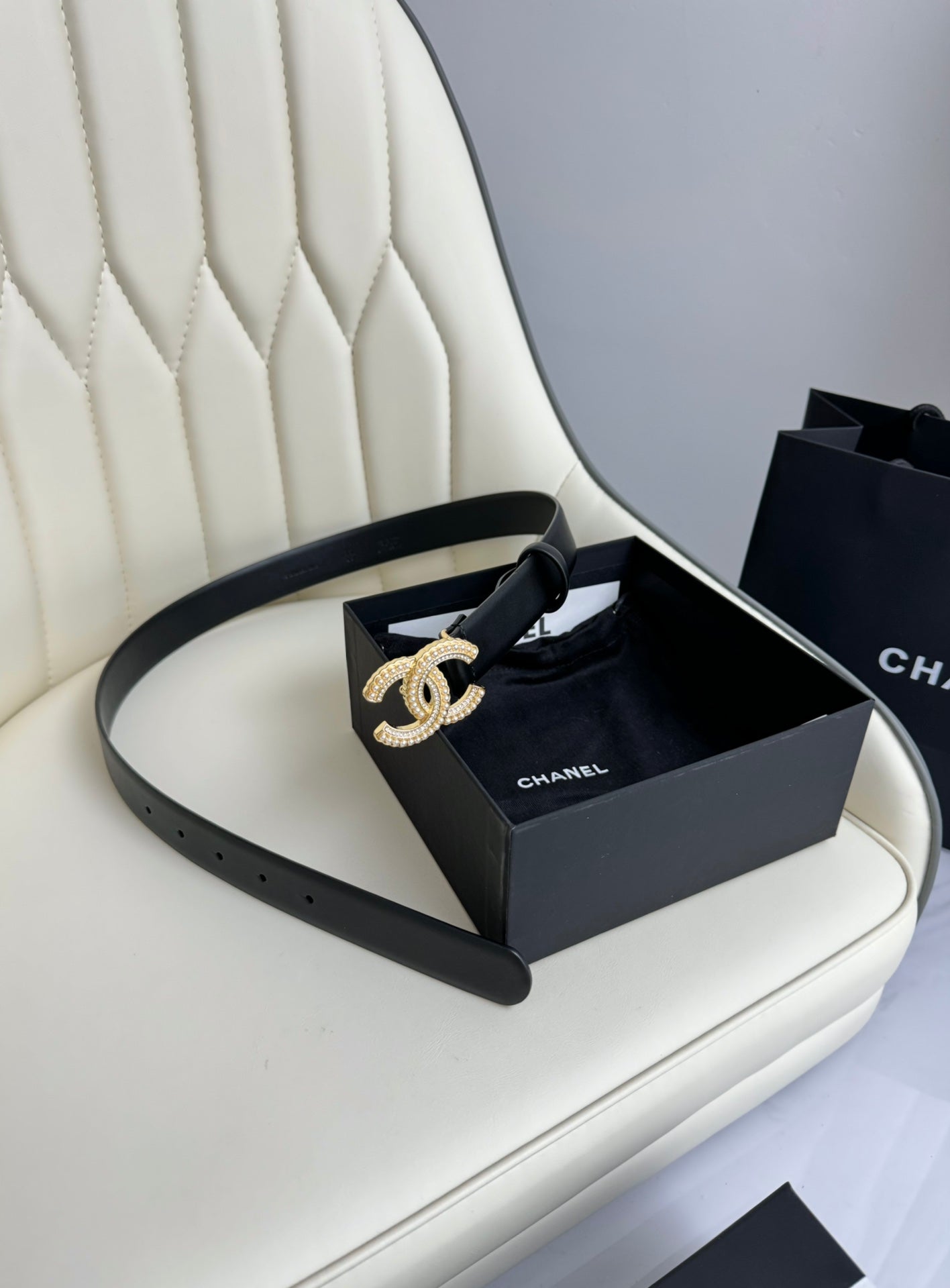 Cc Belt 30Mm In Black Smooth Calfskin Gold Hardware Attach Pearls