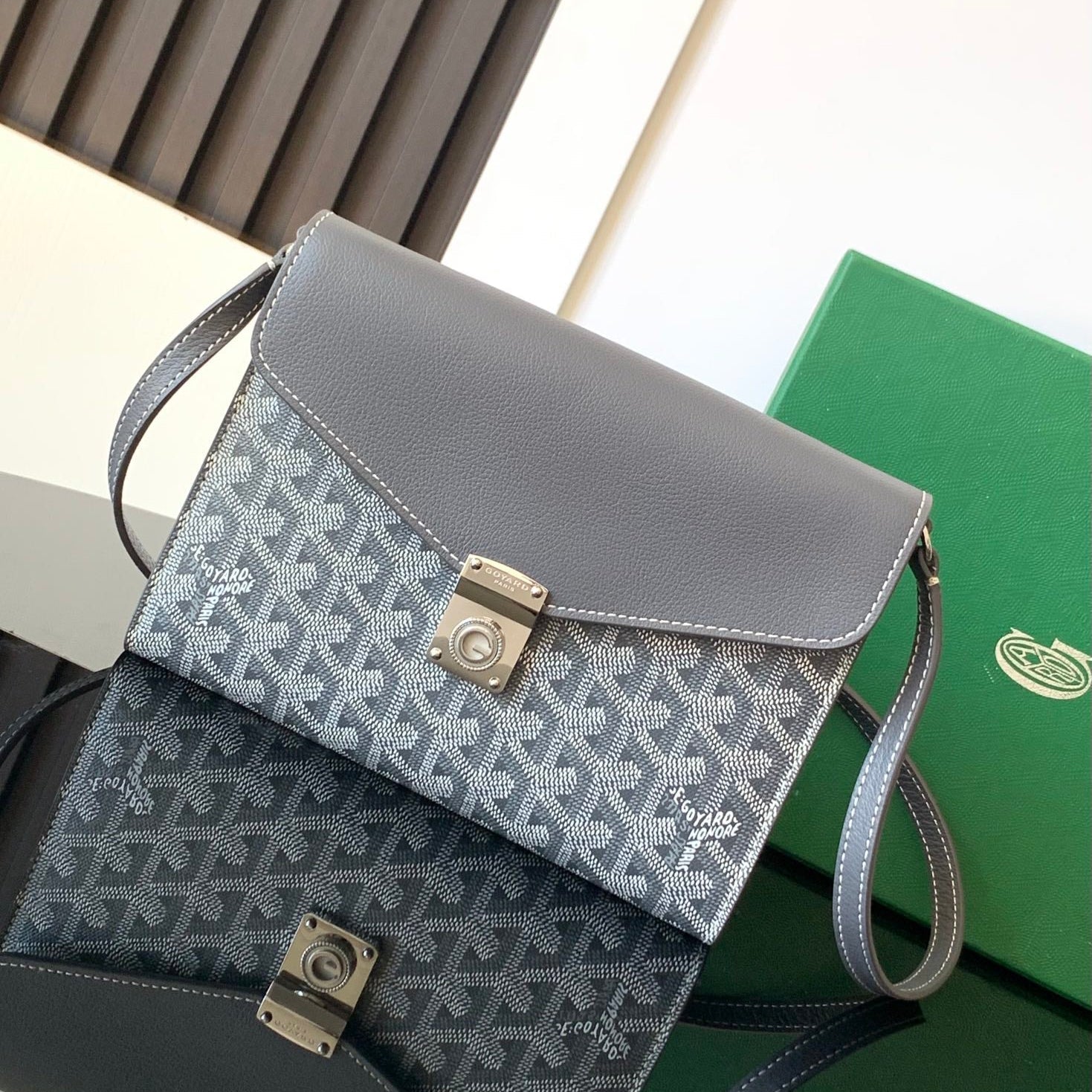 Richelieu Wallet 19 In Classic Red Goyardine Canvas