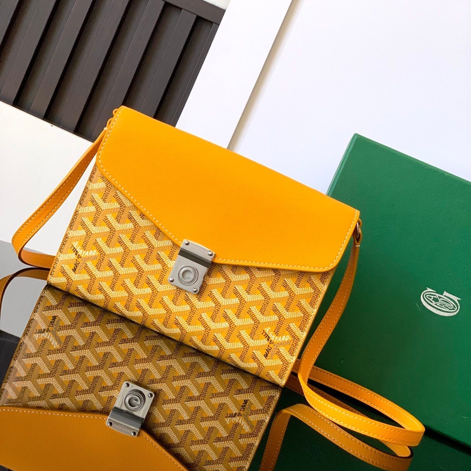 Richelieu Wallet 19 In Classic Red Goyardine Canvas