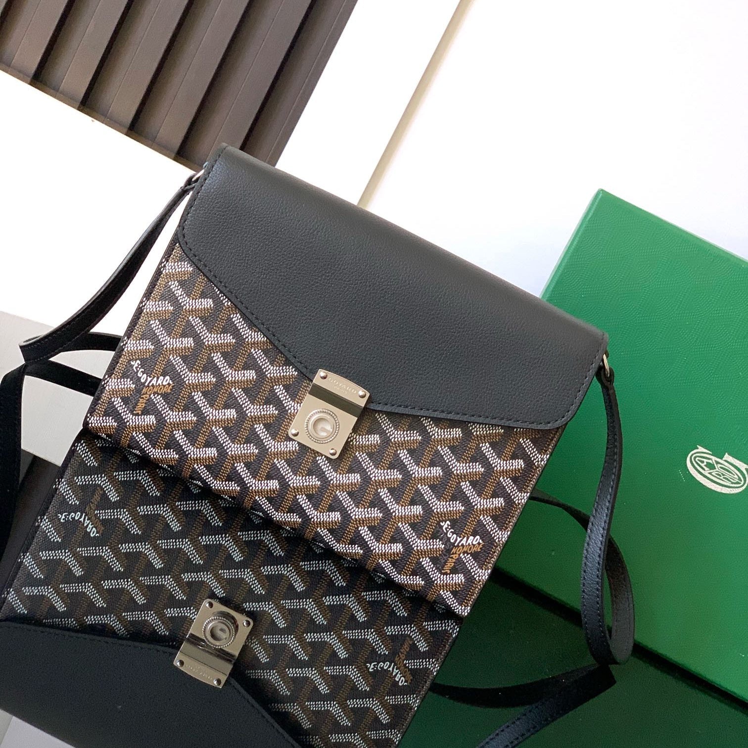 Richelieu Wallet 19 In Classic Red Goyardine Canvas