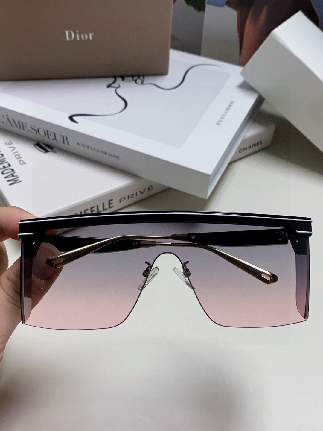 Sunglass Club M1U 566688 In Black Acetate Pink Smoke Lenses