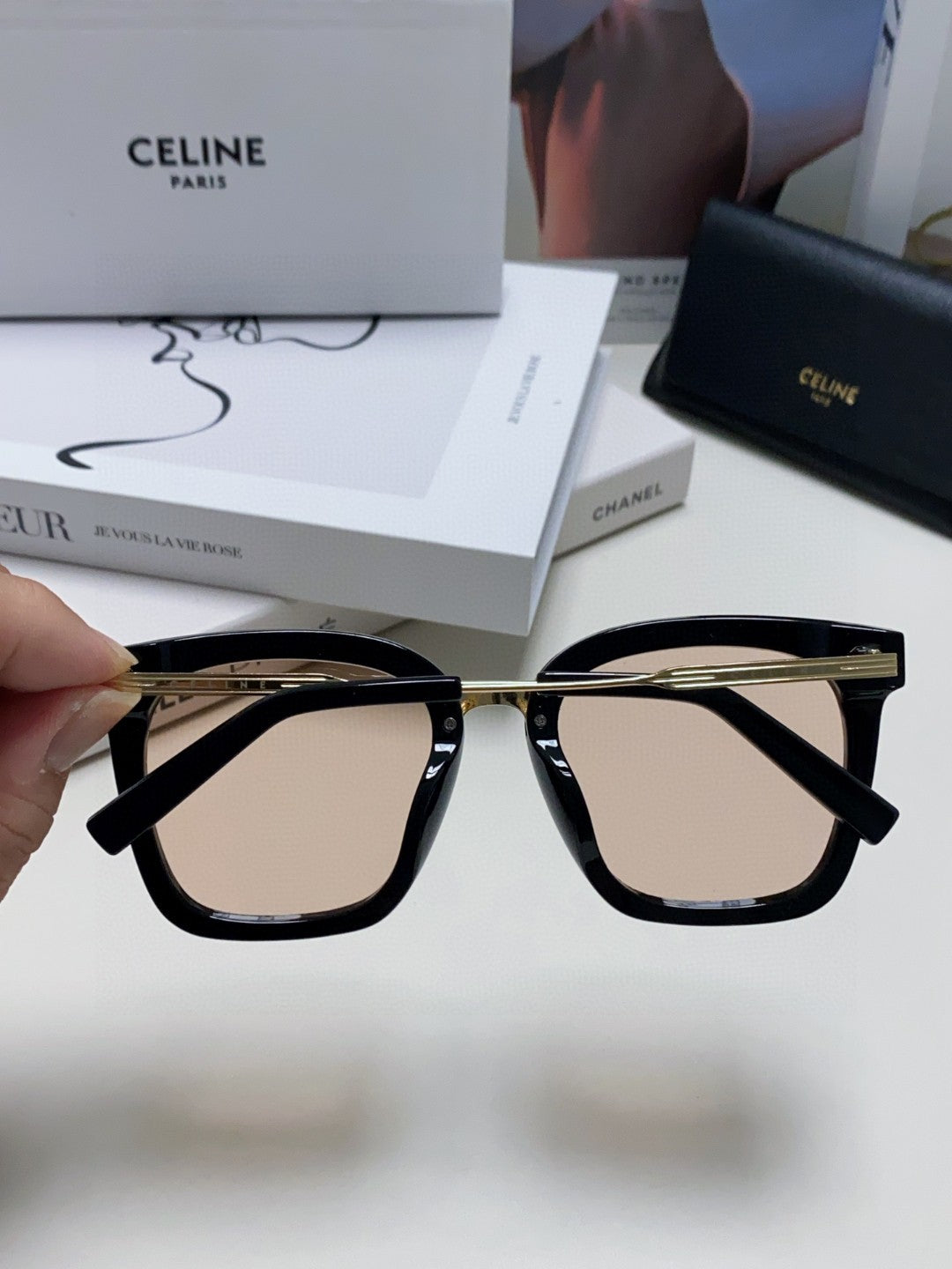 TRIOMPHE SUNGLASSES 548589 IN BLACK ACETATE GRADIENT SMOKE LENSES