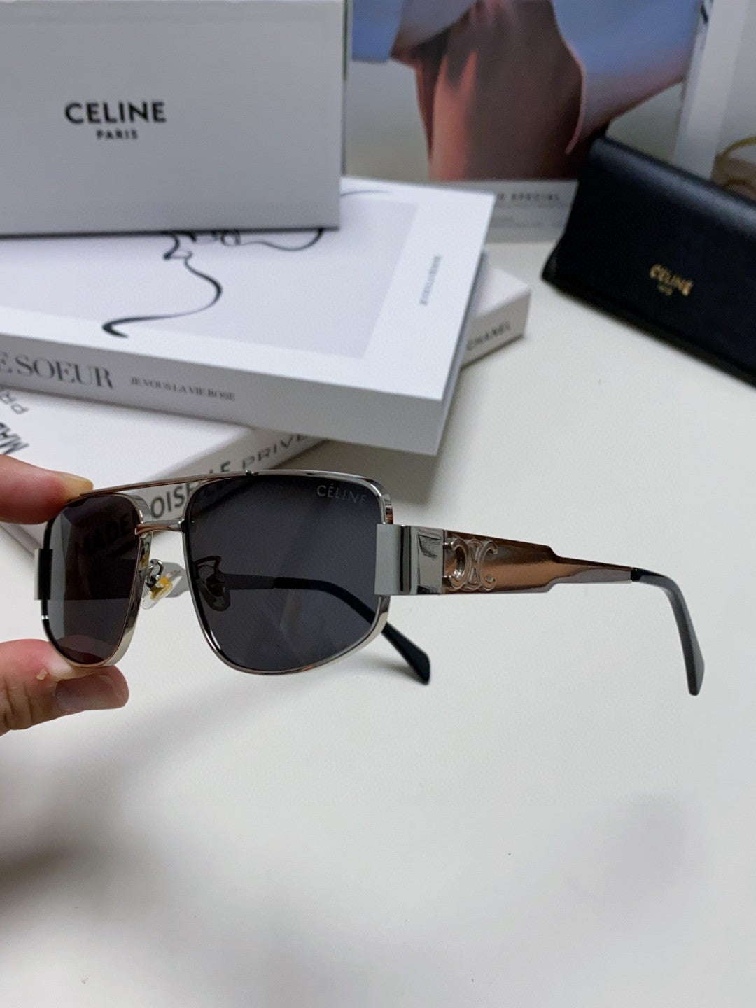 TRIOMPHE SUNGLASS 512999 IN SILVER METAL BLACK LENSES