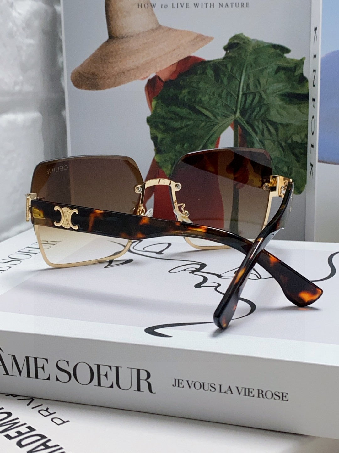 TRIOMPHE SQUARE SUNGLASSES 552781 IN HAVANA ACETATE