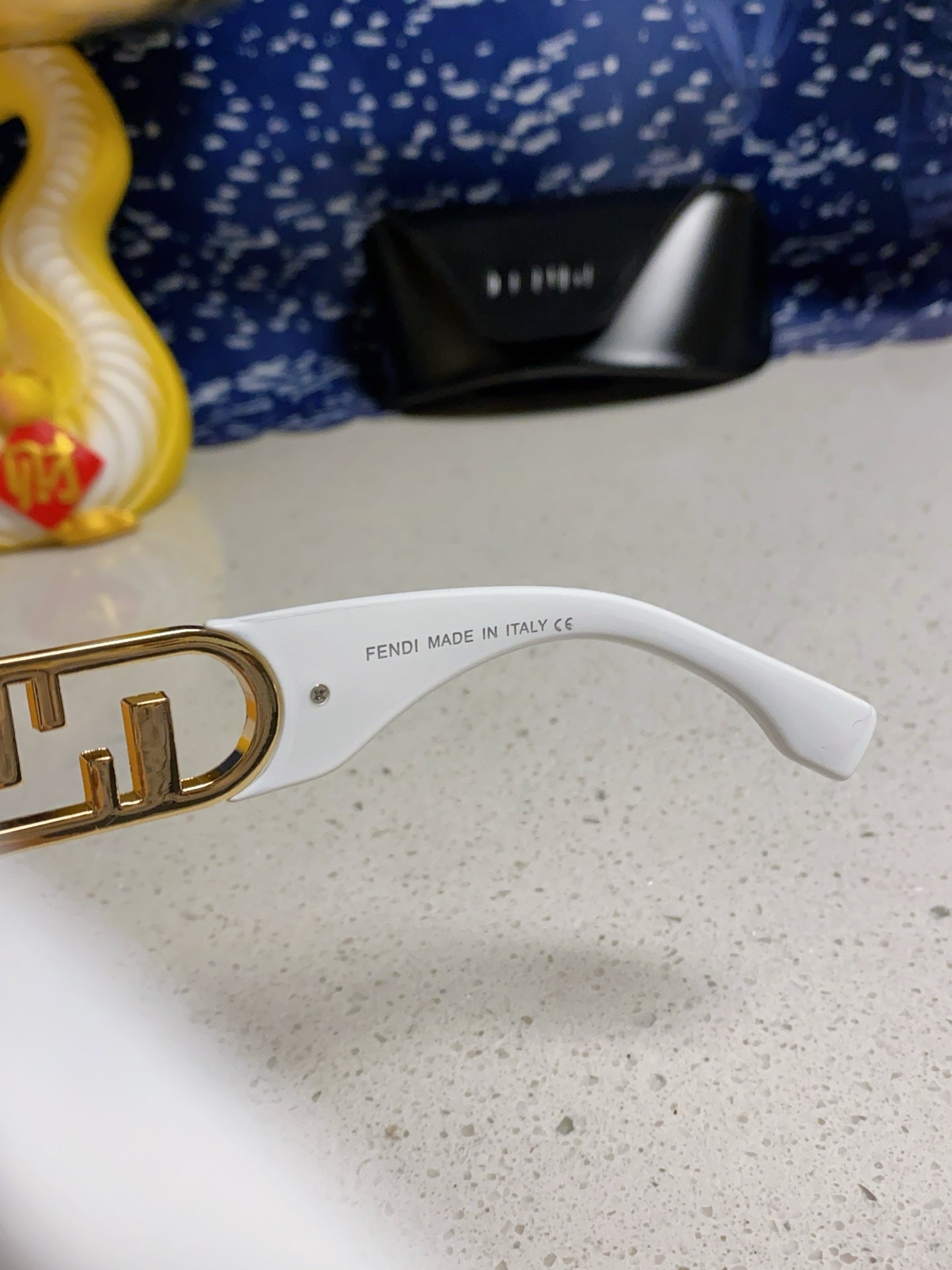 Oversizes Ff Diamonds Square Sunglasses 563315 In Acetate