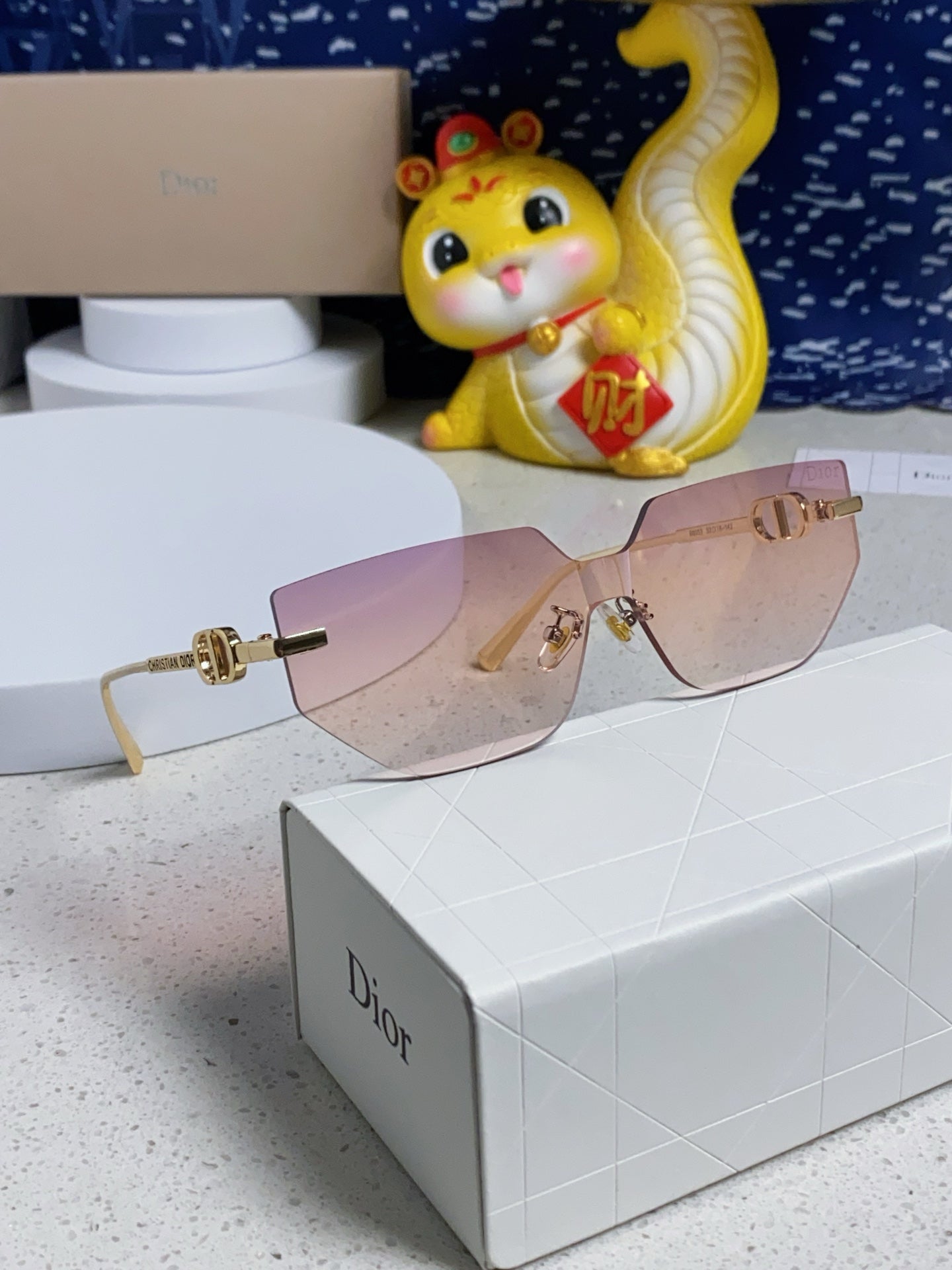 Montaigne Sunglass 563191 In Gold Metal Pink Smoke Lenses