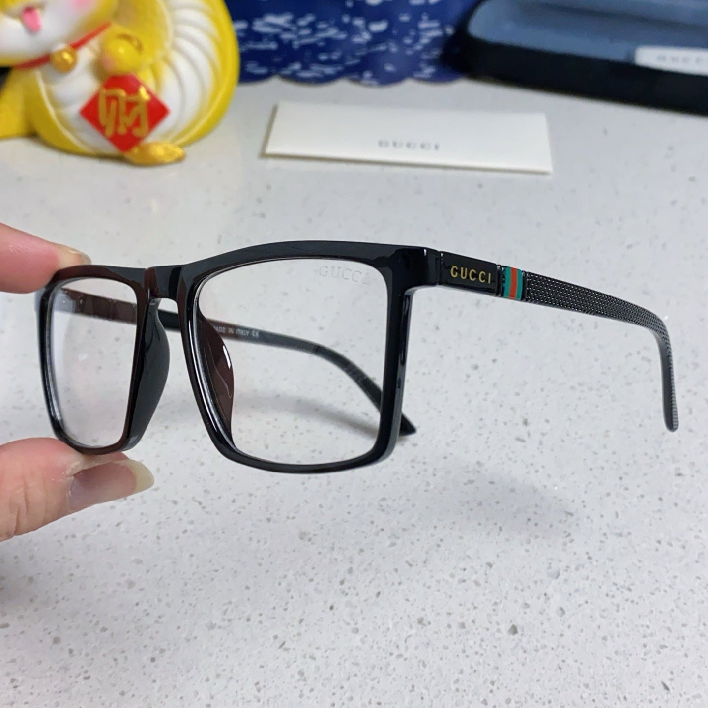 RECTANGULAR FRAME SUNGLASSES 563257 IN ACETATE