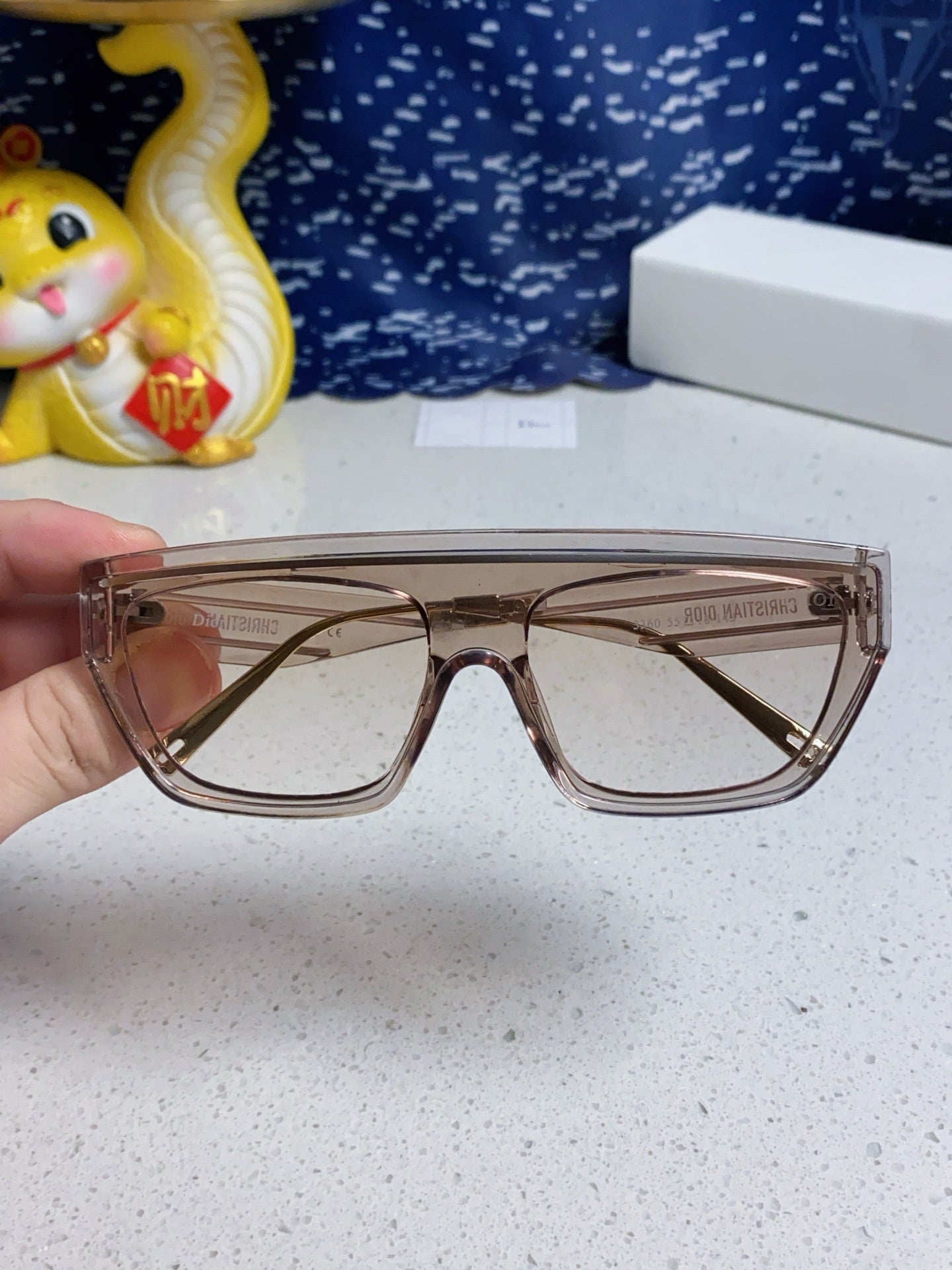 Montaigne Sunglass Club M7U In Brown Clear Acetate