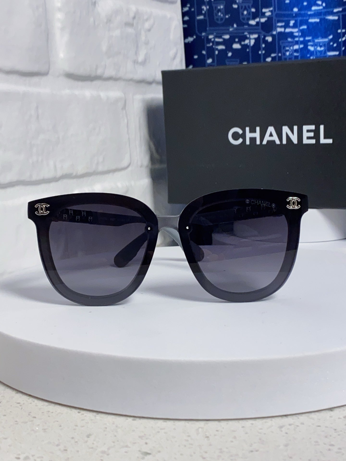 Brownline Sunglasses 638935 In Gray Acetate