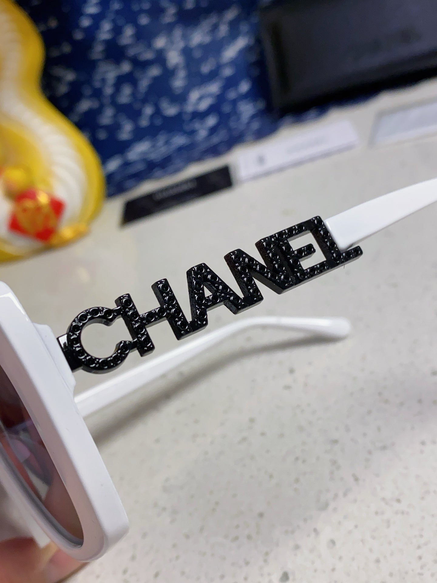 Butterfly Sunglasses 641813 In White Acetate Black Metal Logo