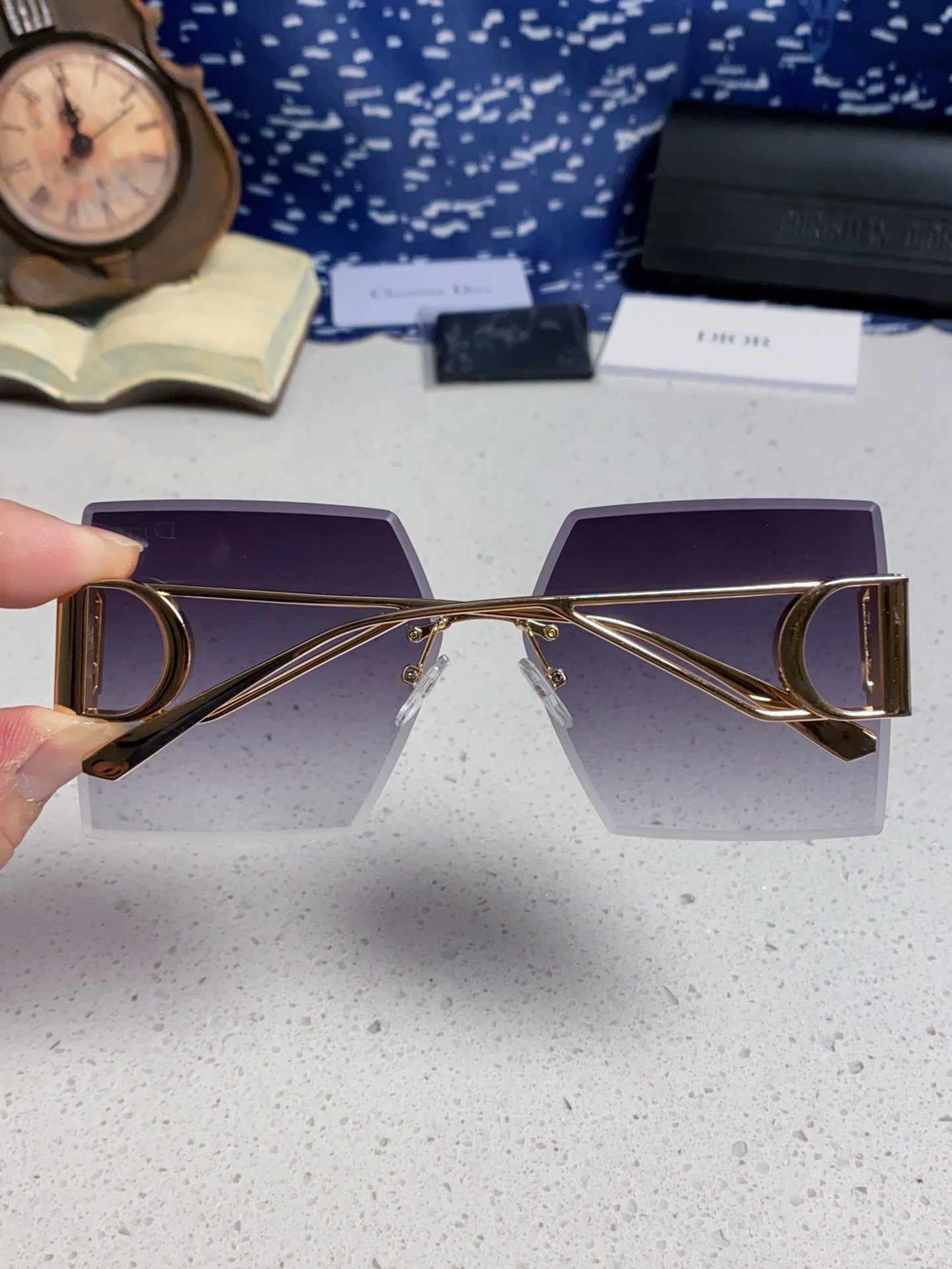 30Montaigne S7U Sunglass 578109 In Gold Metal Grey Smoke Lenses