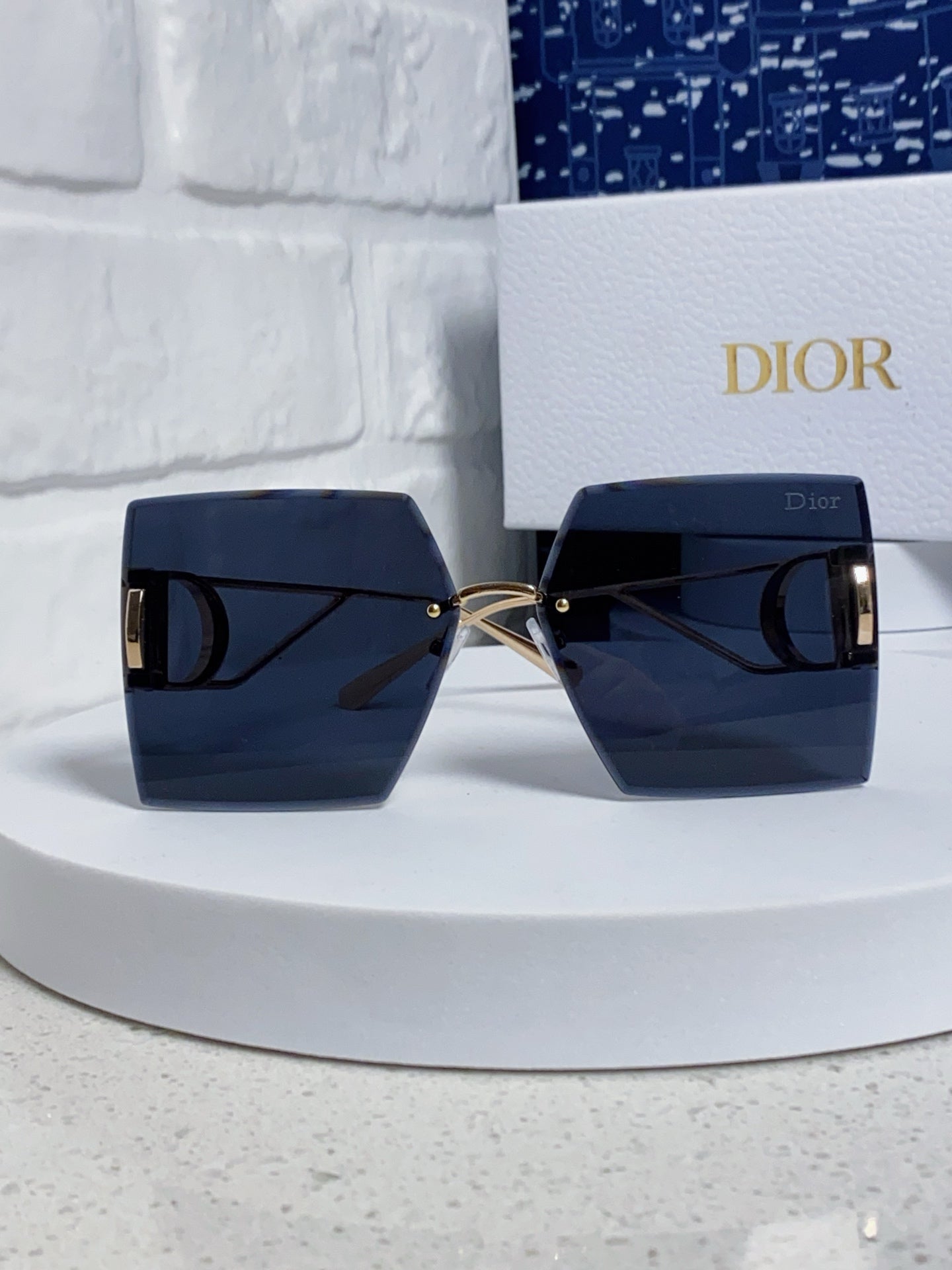 30Montaigne S7U Sunglass 578110 In Gold Metal Grey Lenses