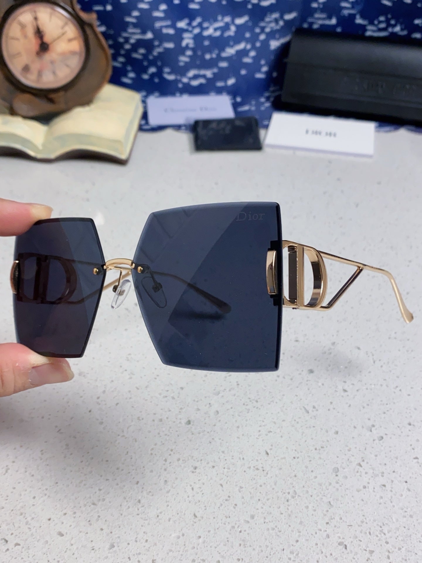 30Montaigne S7U Sunglass 578110 In Gold Metal Grey Lenses