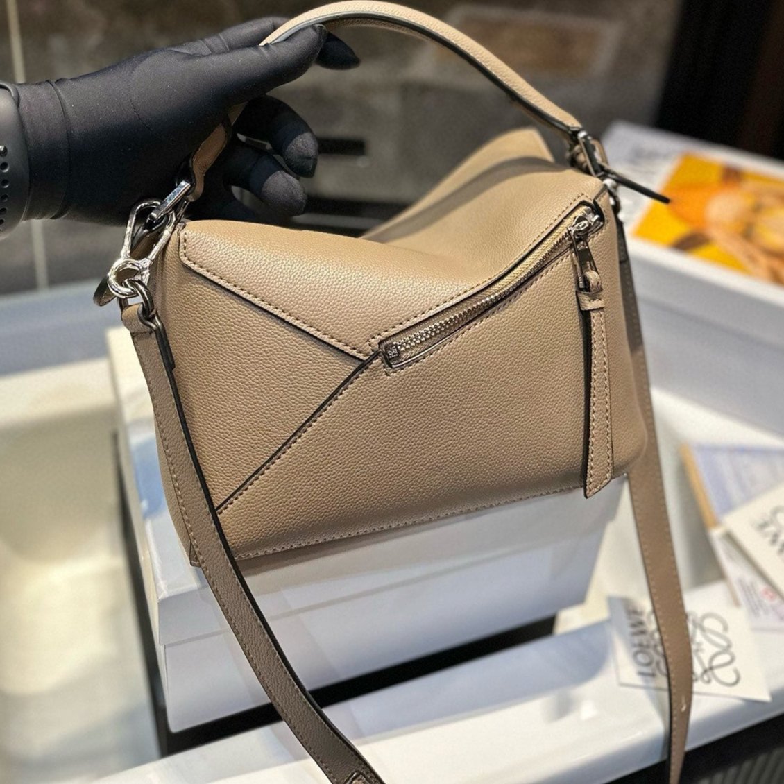 Loew Puzzle Fold Tote Iblack Shiny Calfskin