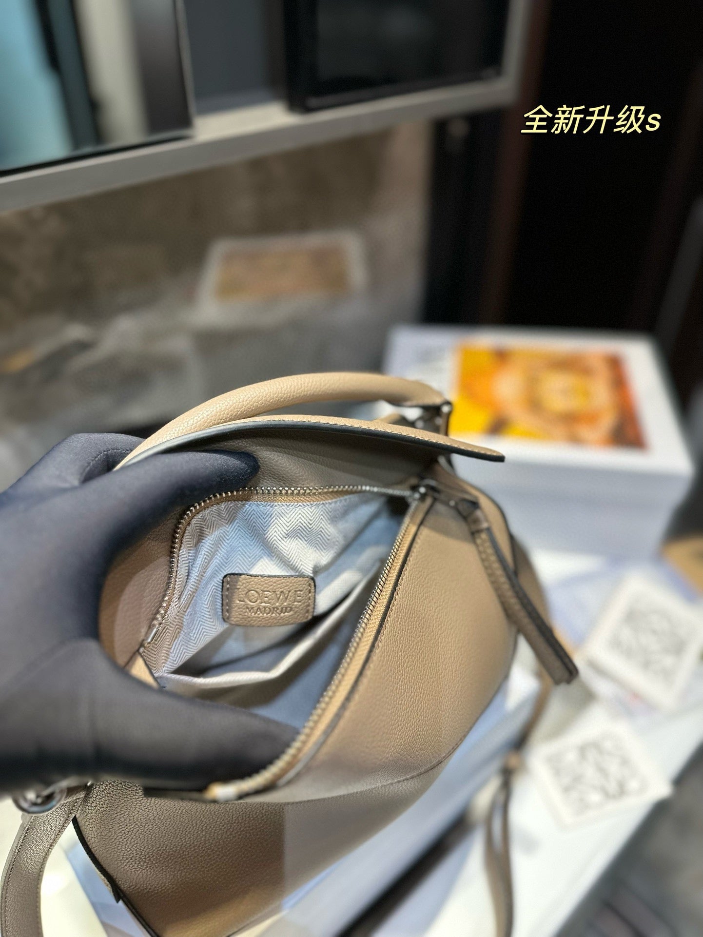 Loew Puzzle Fold Tote Iblack Shiny Calfskin