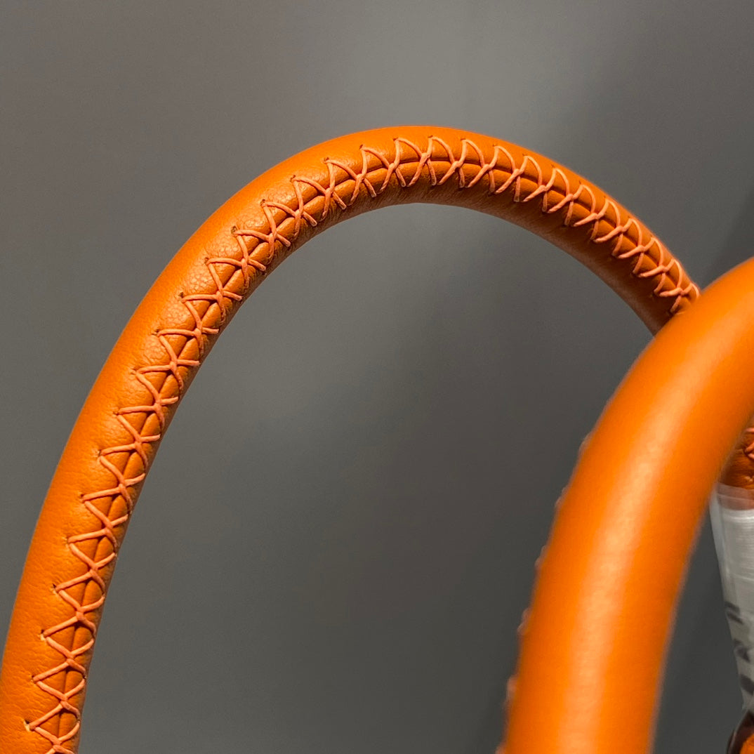 HM Steeple 28 Bag Brown Calfskin White Brown Canvas