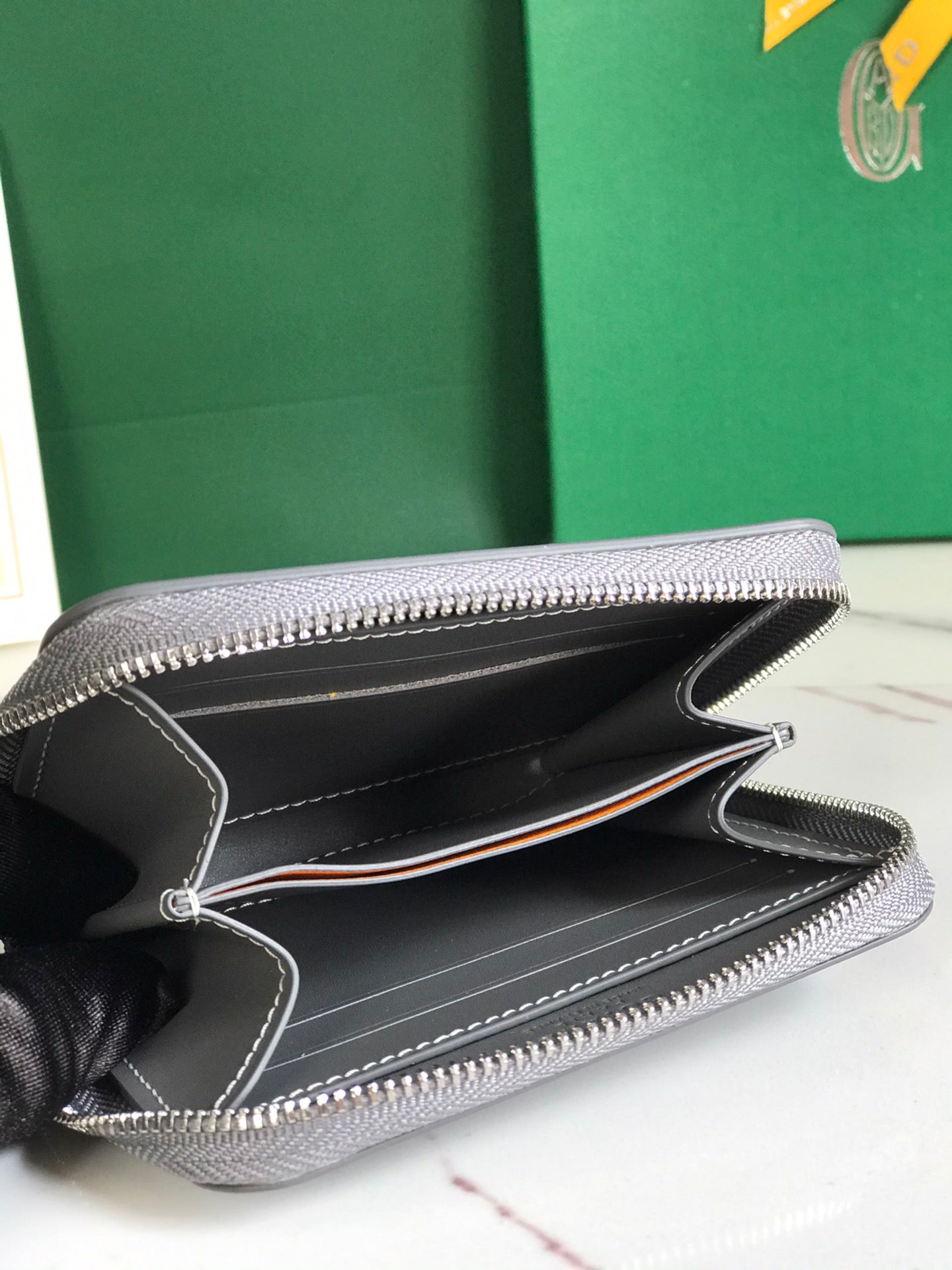 Richelieu Wallet 19 In Classic Red Goyardine Canvas