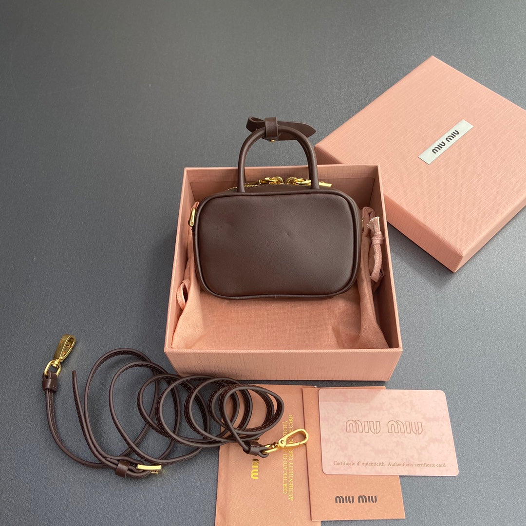 Richelieu Wallet 19 In Classic Red Goyardine Canvas